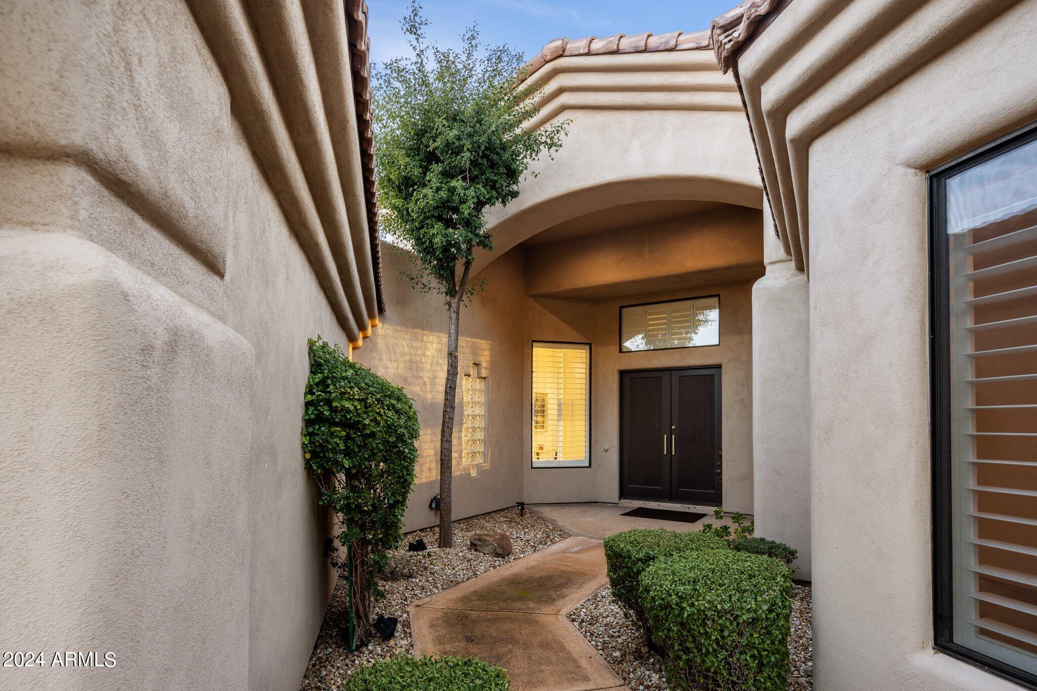 24350 N WHISPERING RIDGE Way Unit: 32