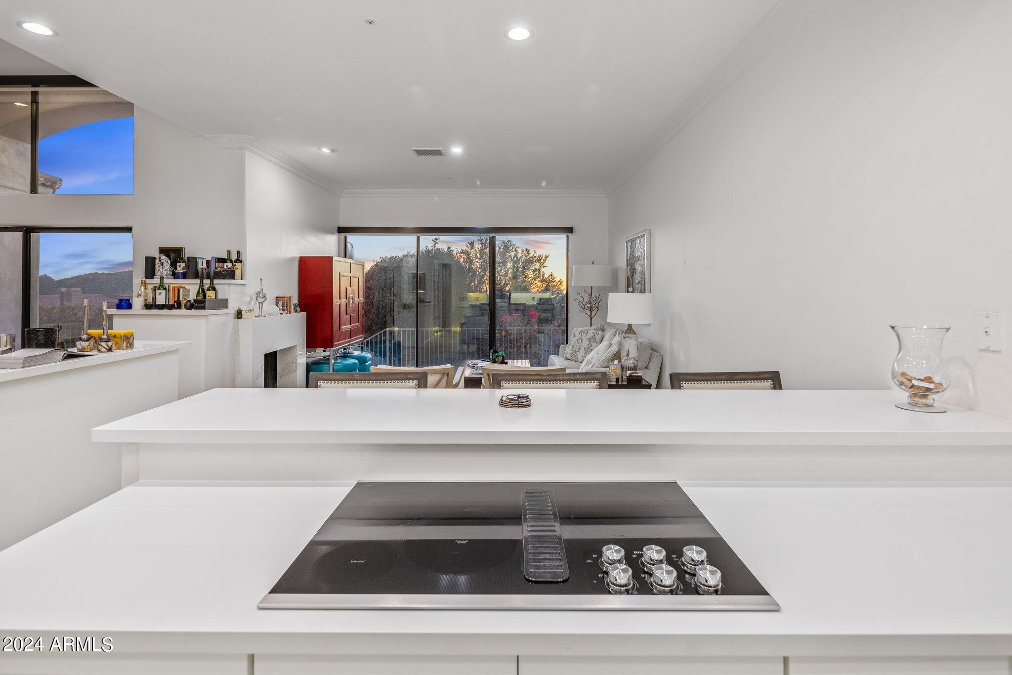 24350 N WHISPERING RIDGE Way Unit: 32