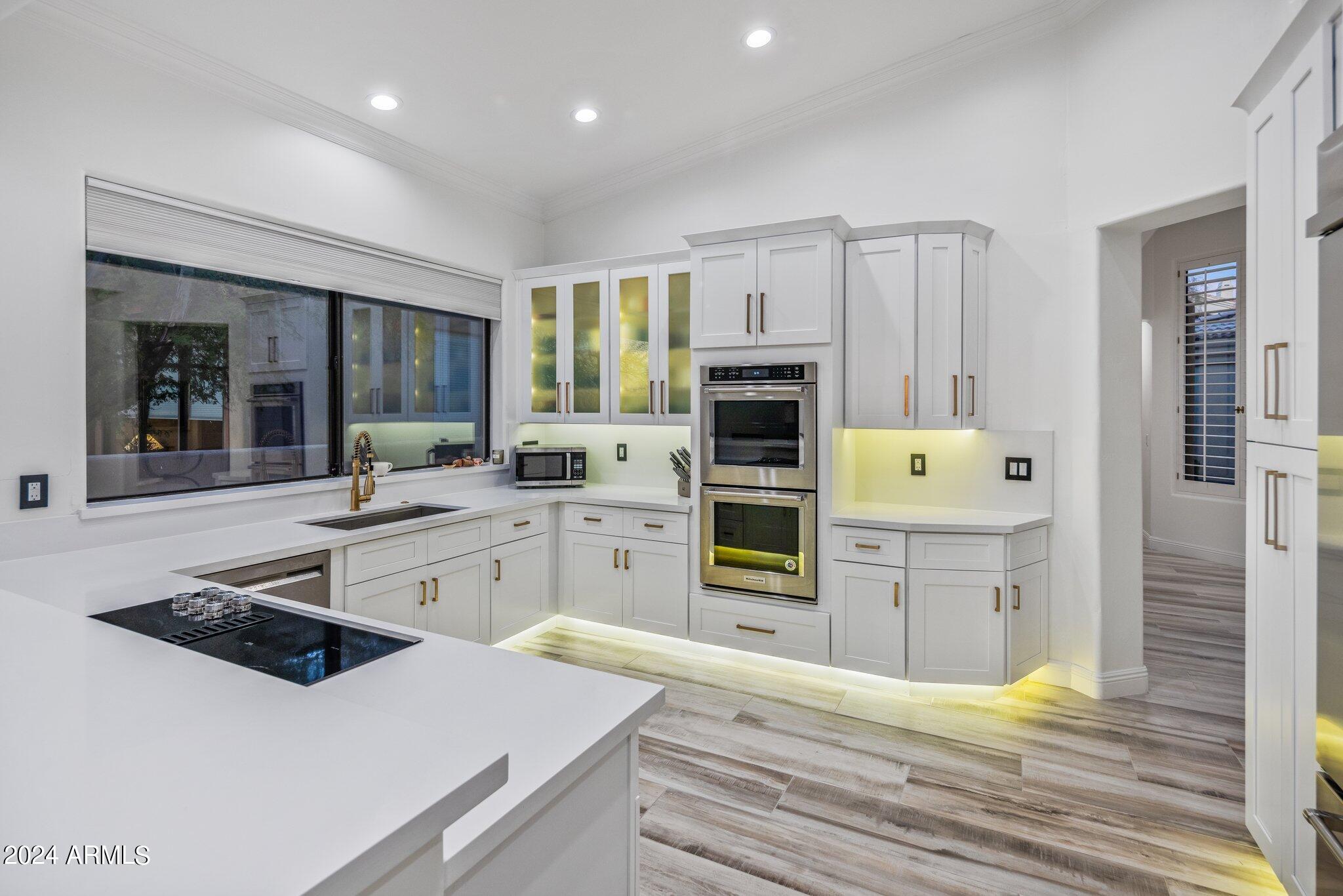 24350 N WHISPERING RIDGE Way Unit: 32