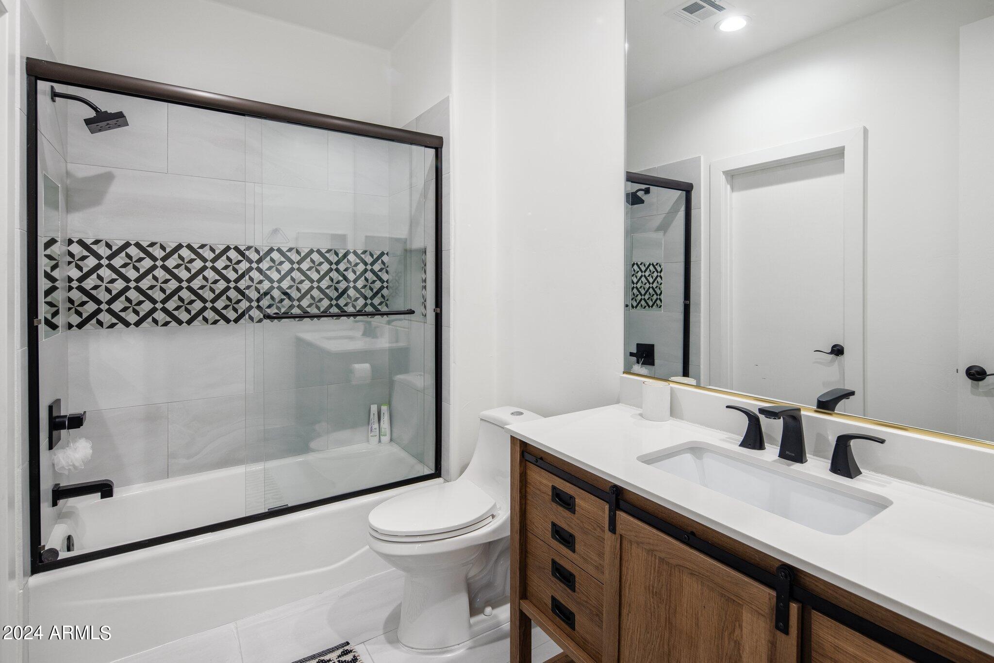 24350 N WHISPERING RIDGE Way Unit: 32