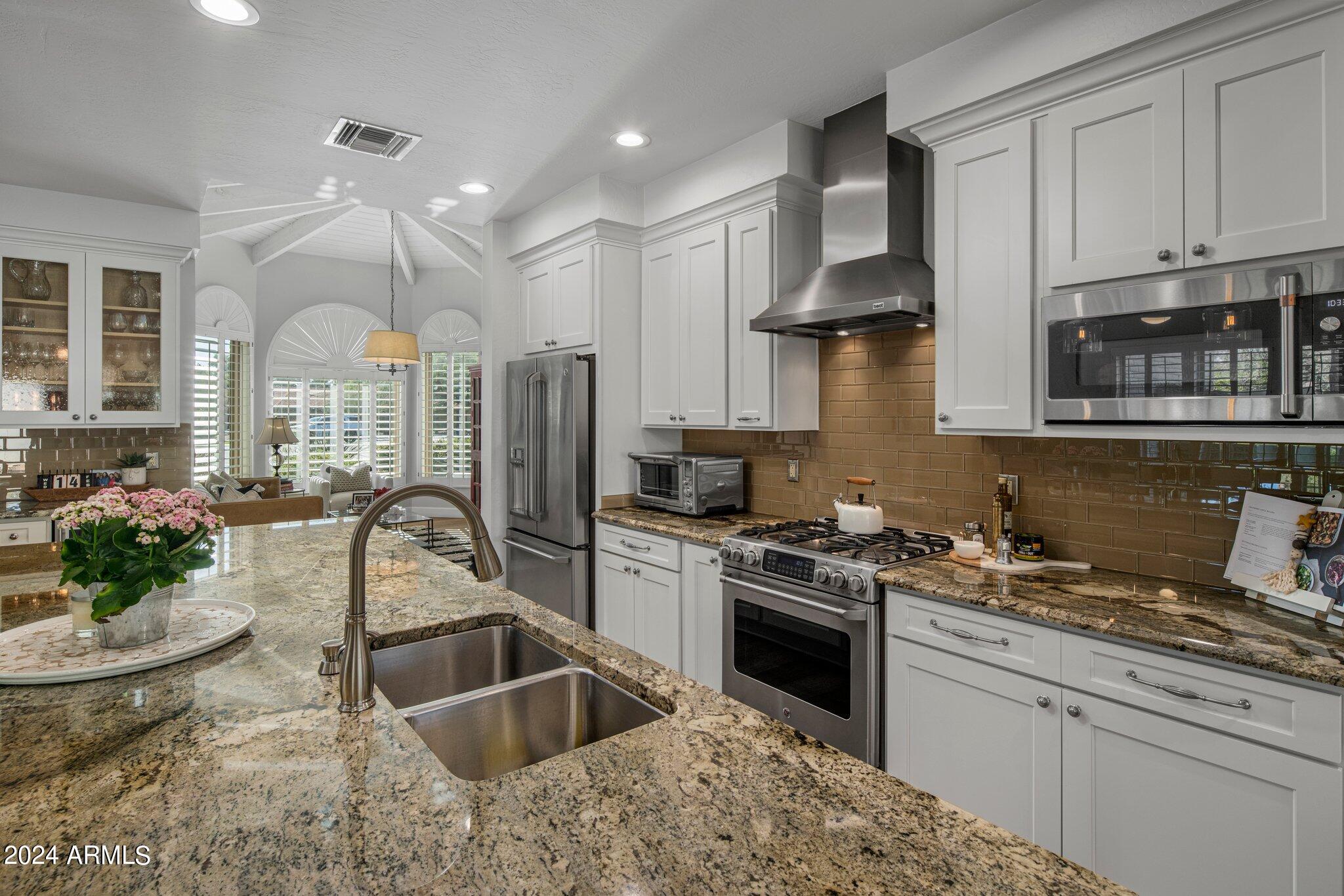 11834 N 52ND Place
