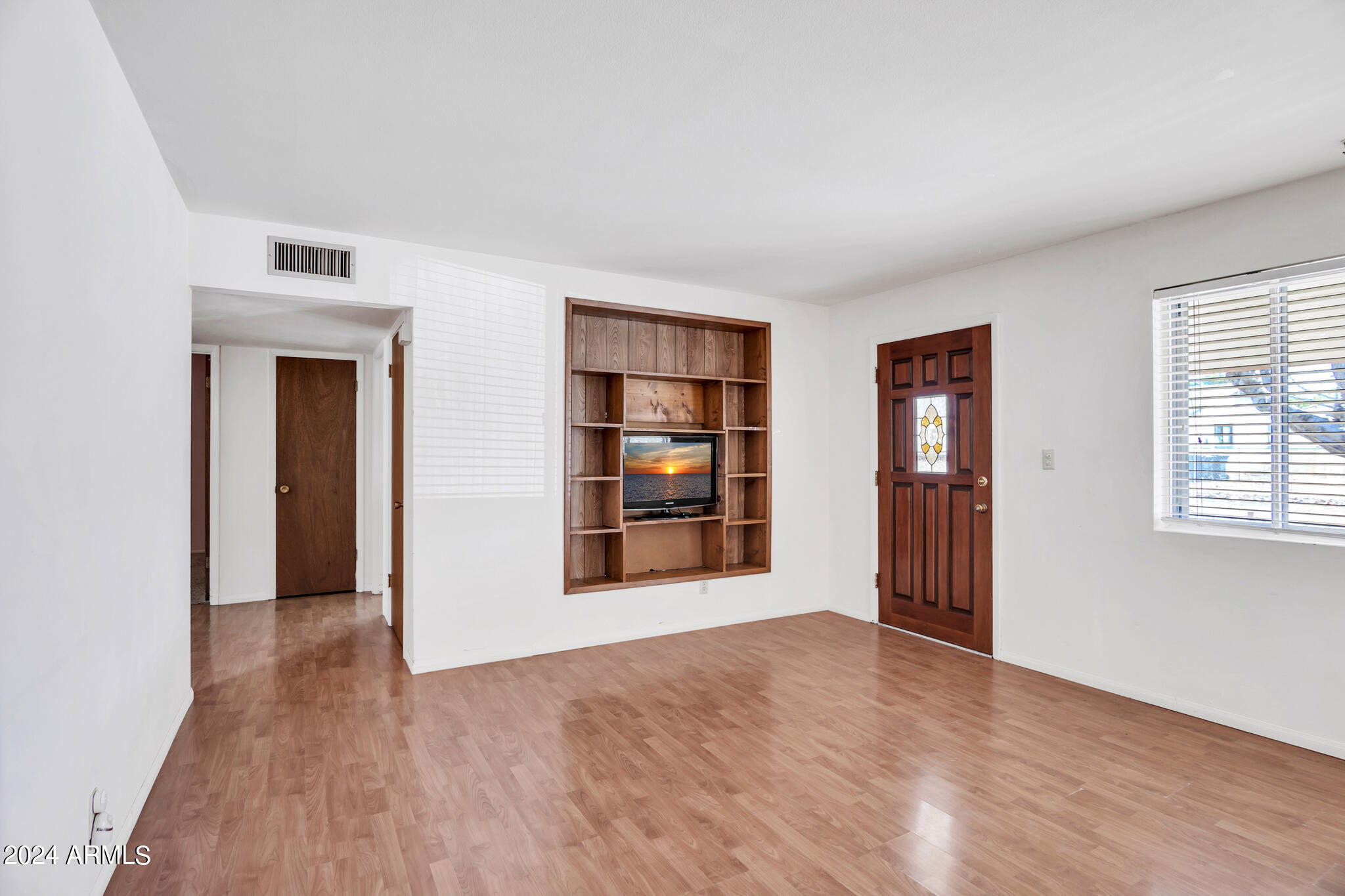 184 PERETZ Circle