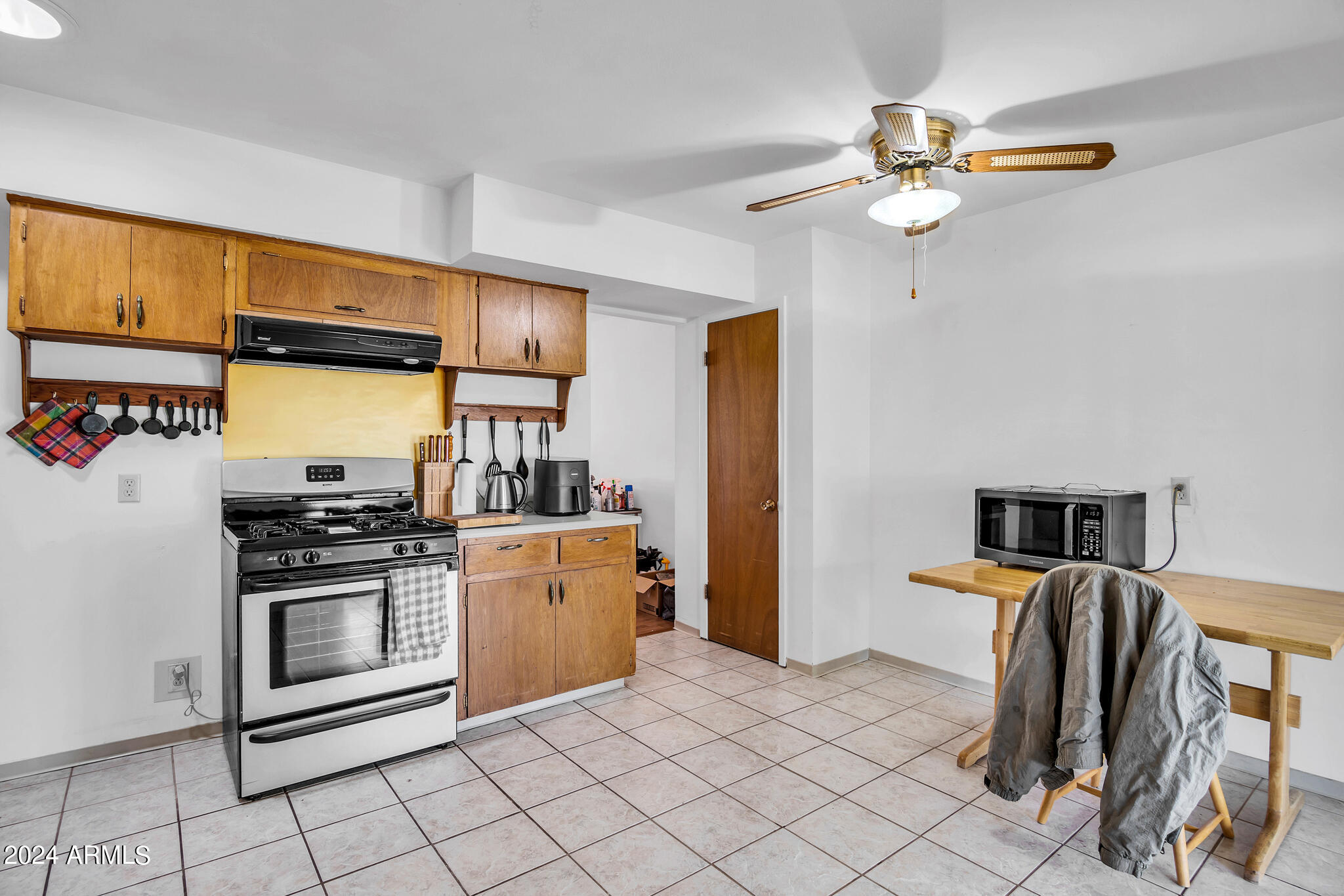 184 PERETZ Circle