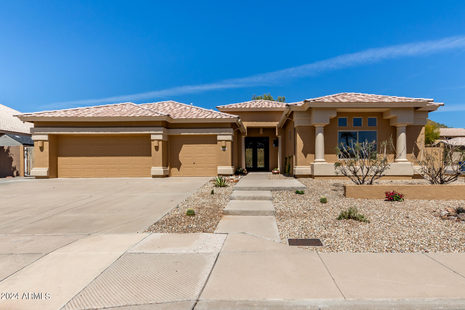 9412 E HILLVIEW Circle