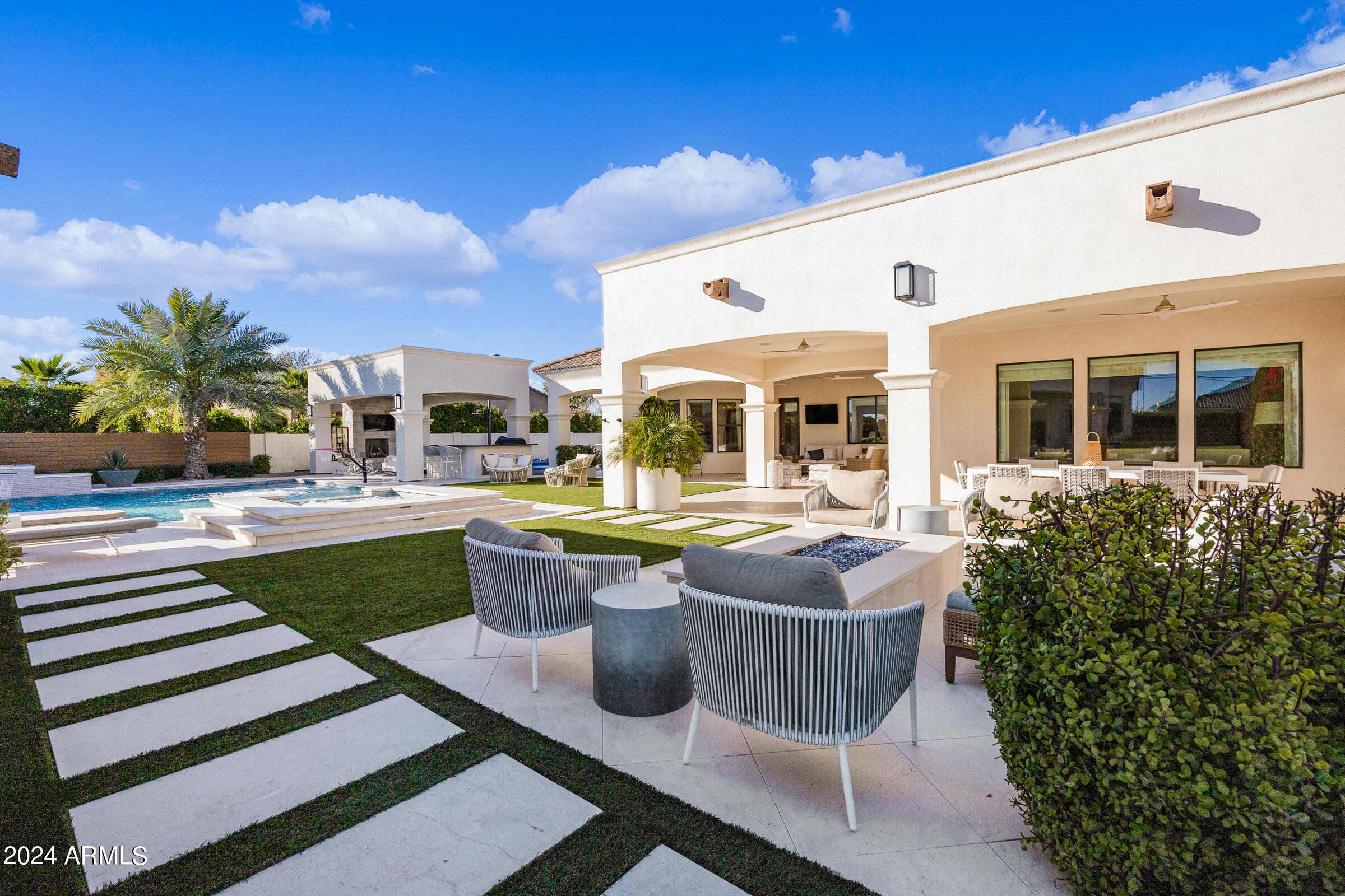 14011 E CEDAR WAXWING Drive