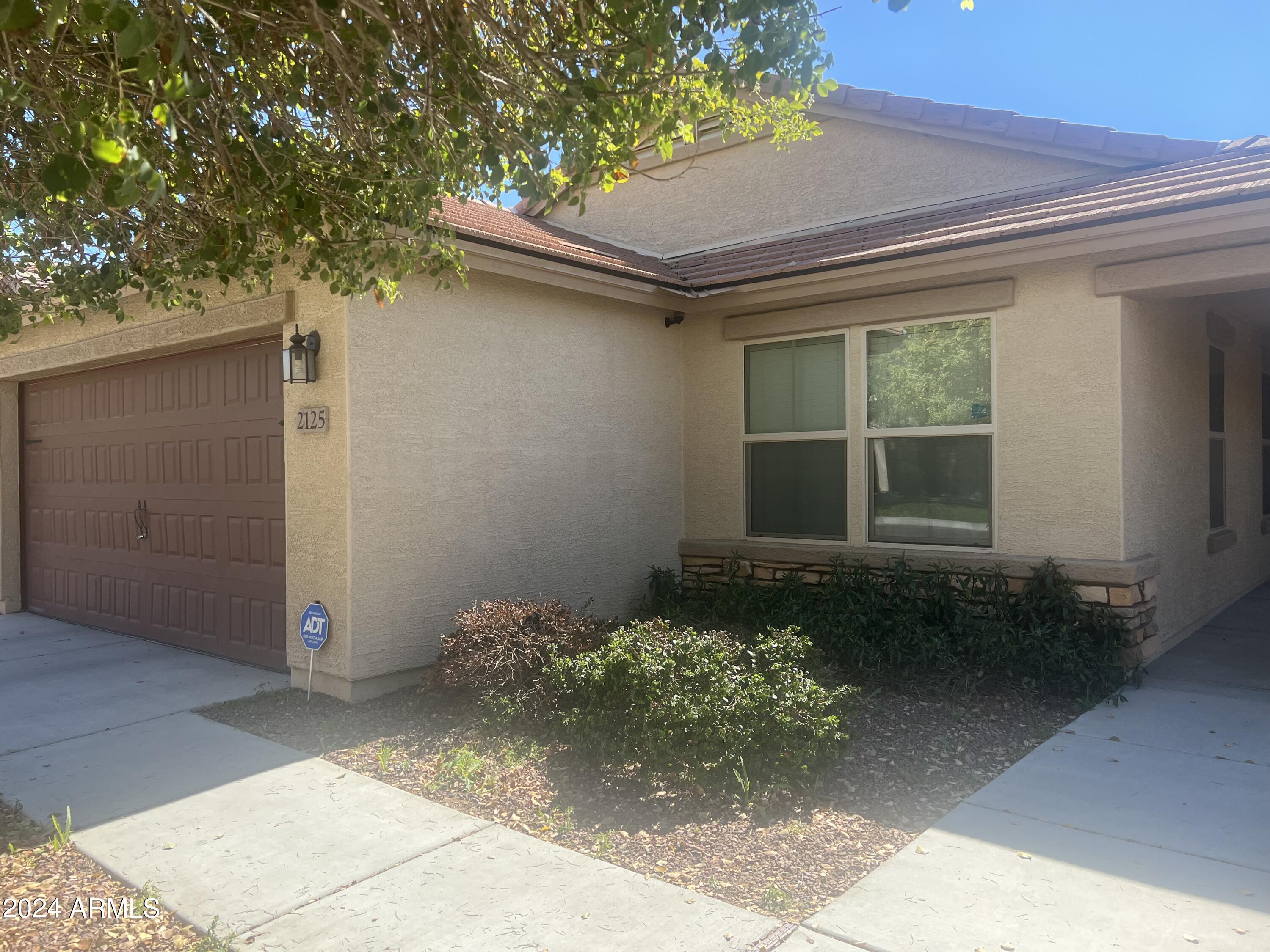 2125 E CAMPO BELLO Drive