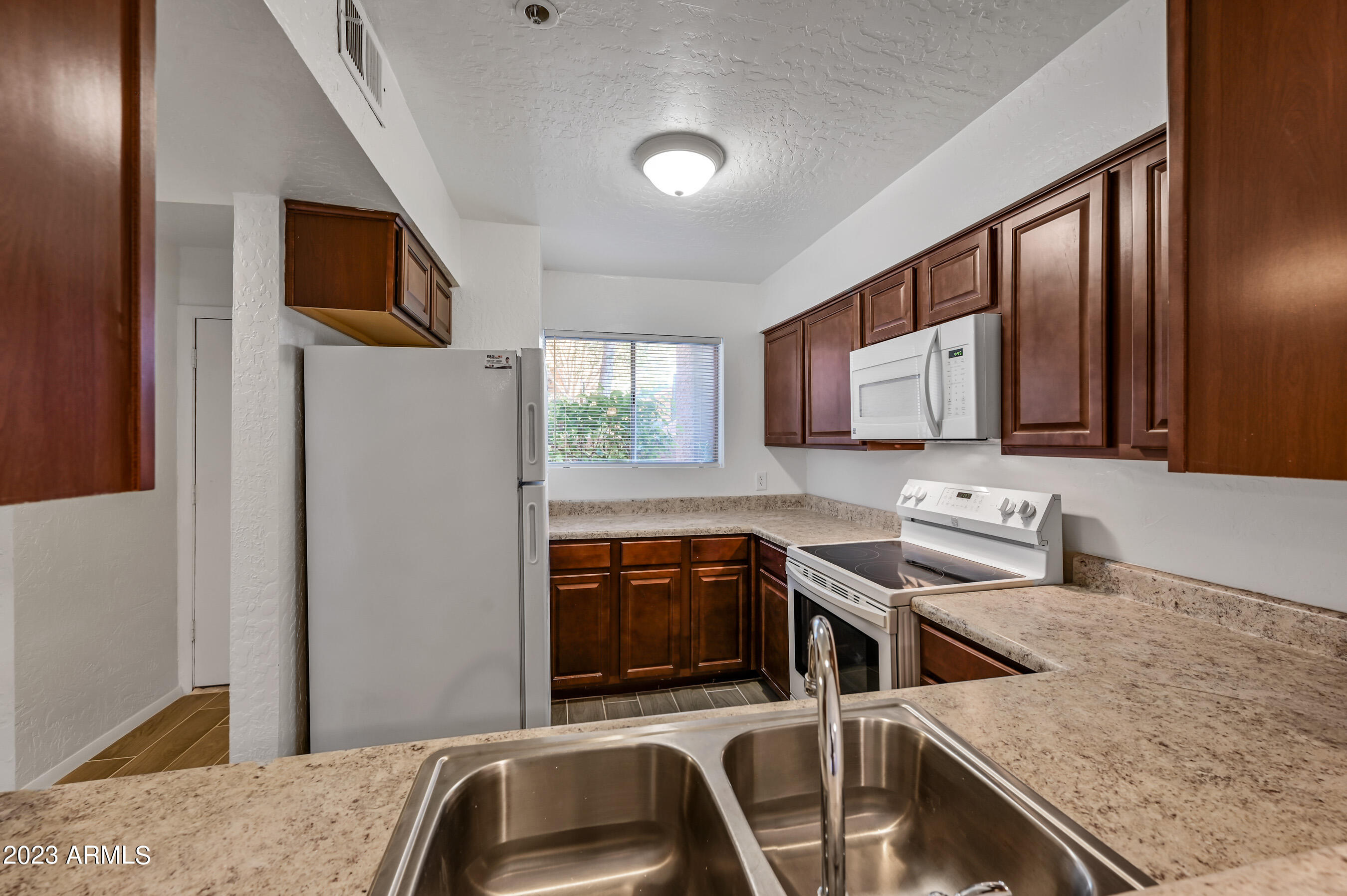 7494 E EARLL Drive # 101