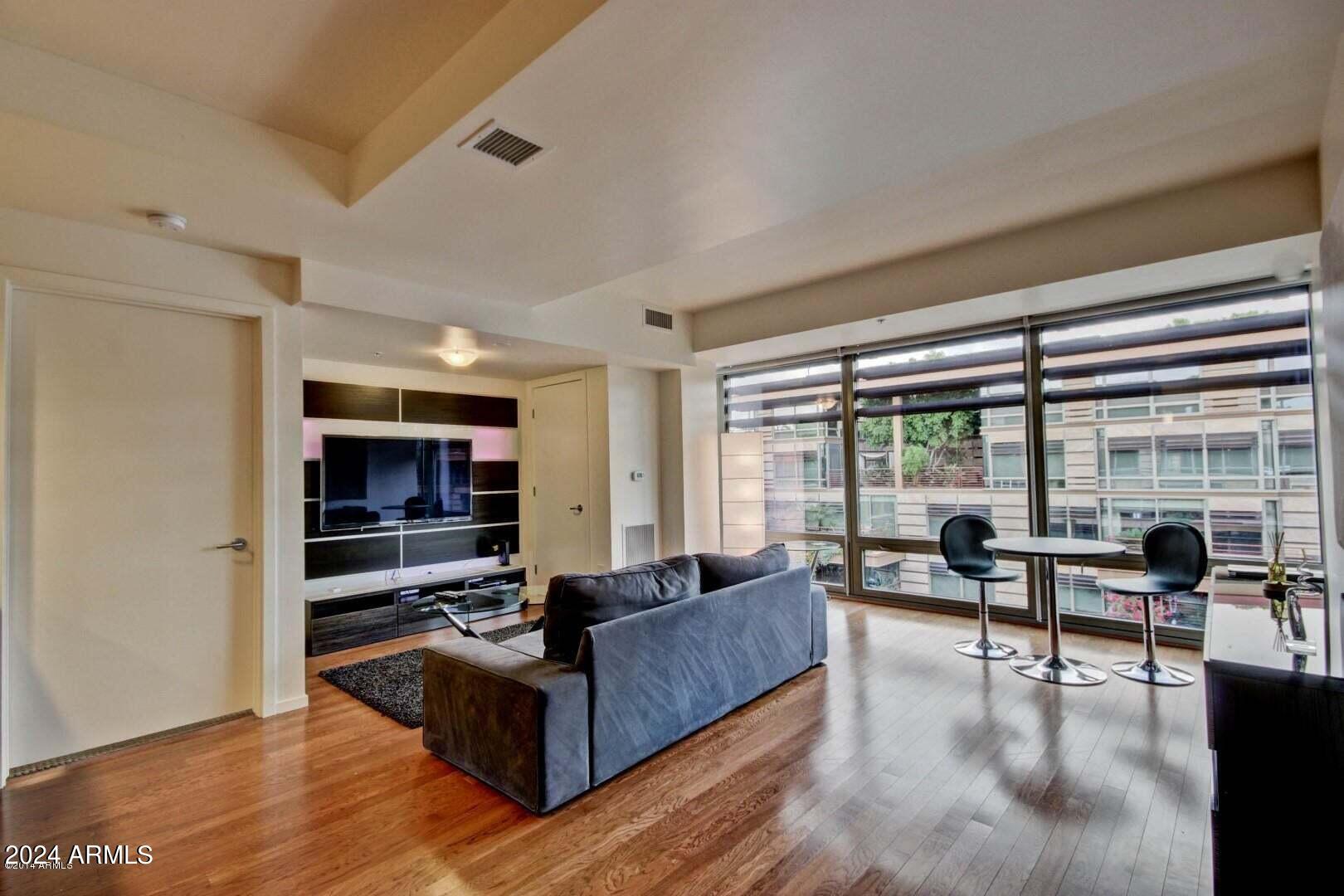 7147 E Rancho Vista Drive # 6004