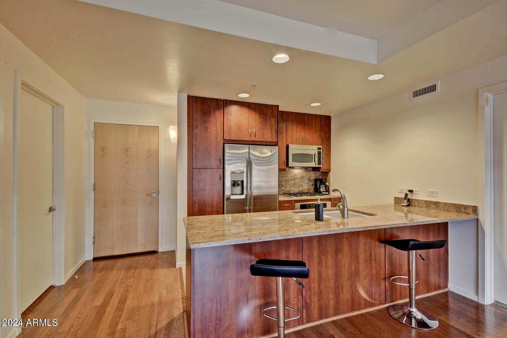 7147 E Rancho Vista Drive # 6004