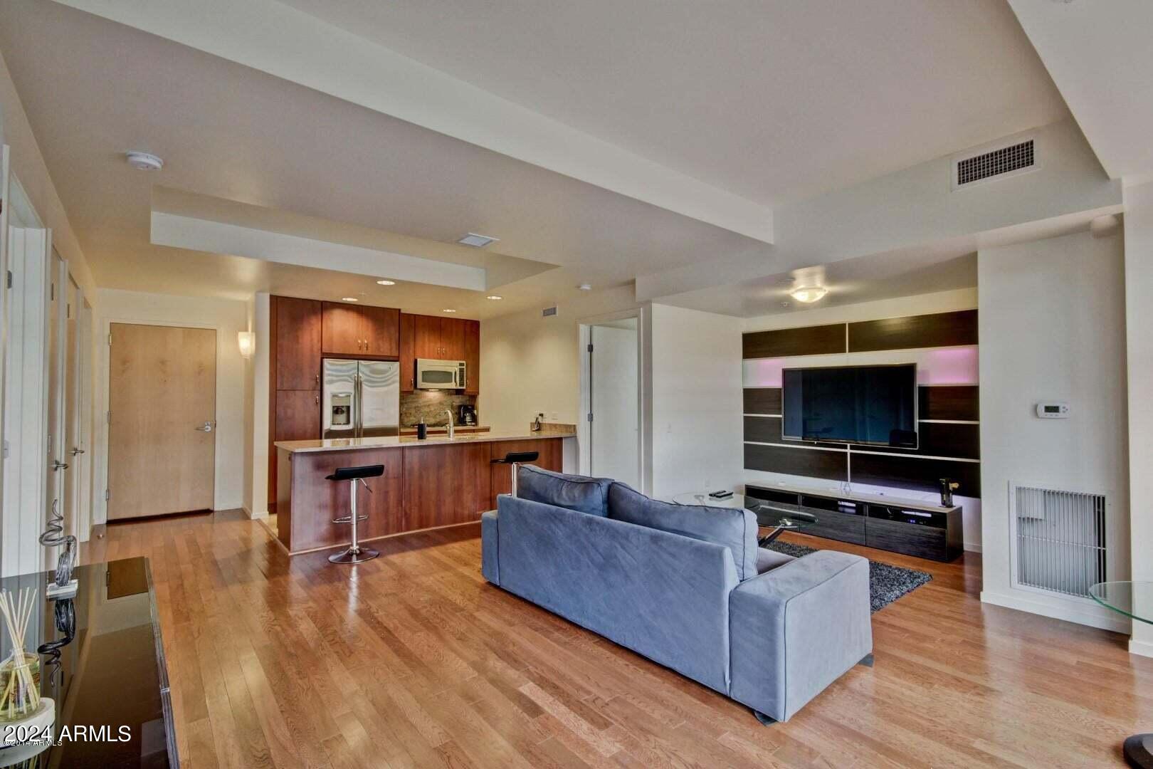 7147 E Rancho Vista Drive # 6004