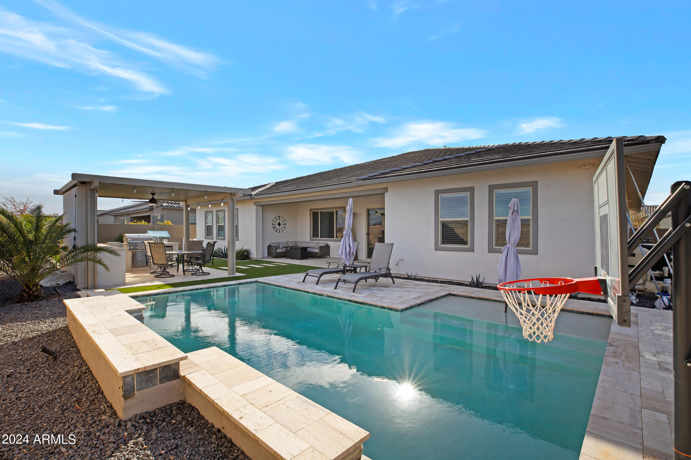 2058 E BLACKHAWK Court