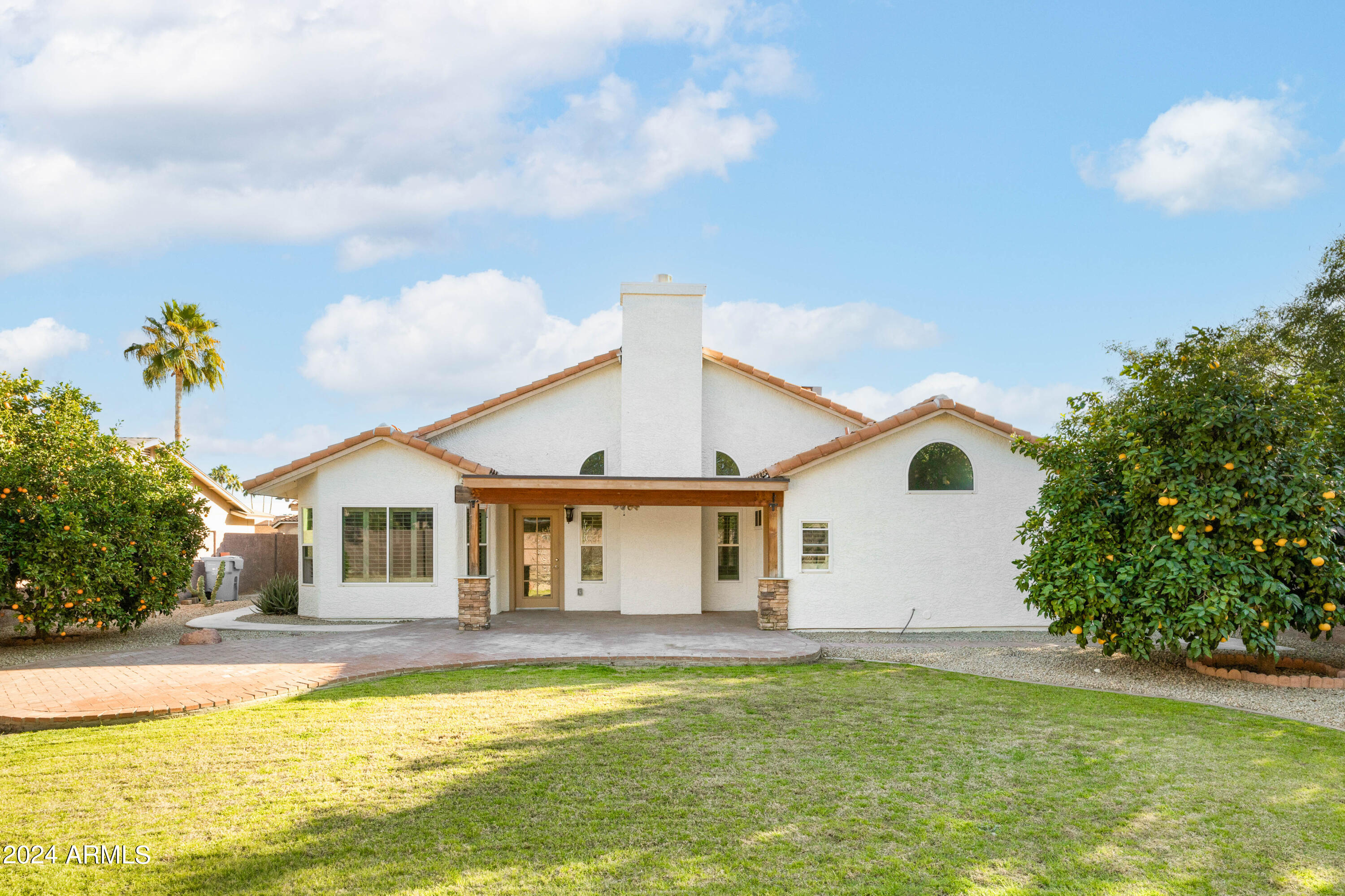 3714 E ROCKWOOD Drive