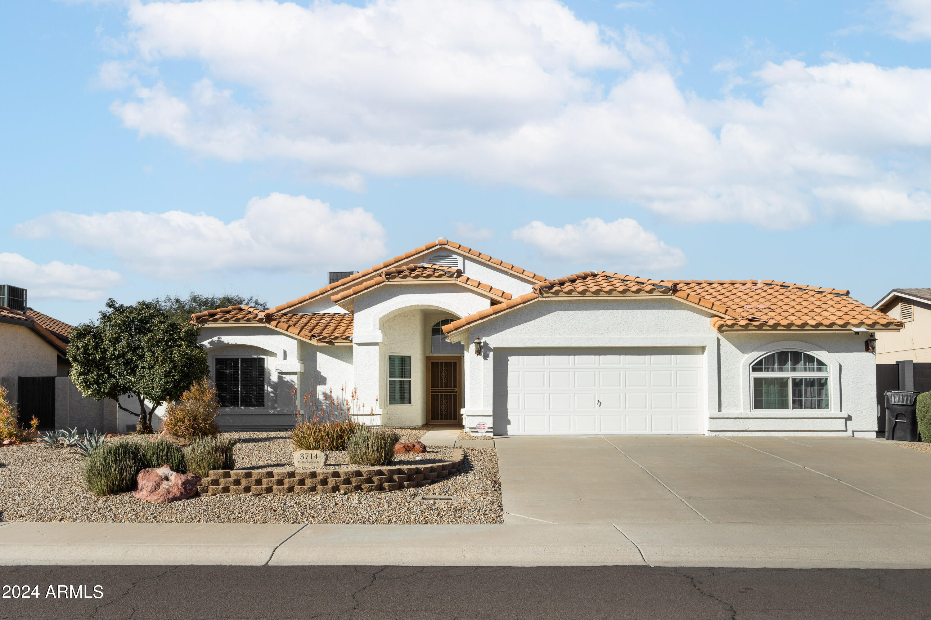 3714 E ROCKWOOD Drive