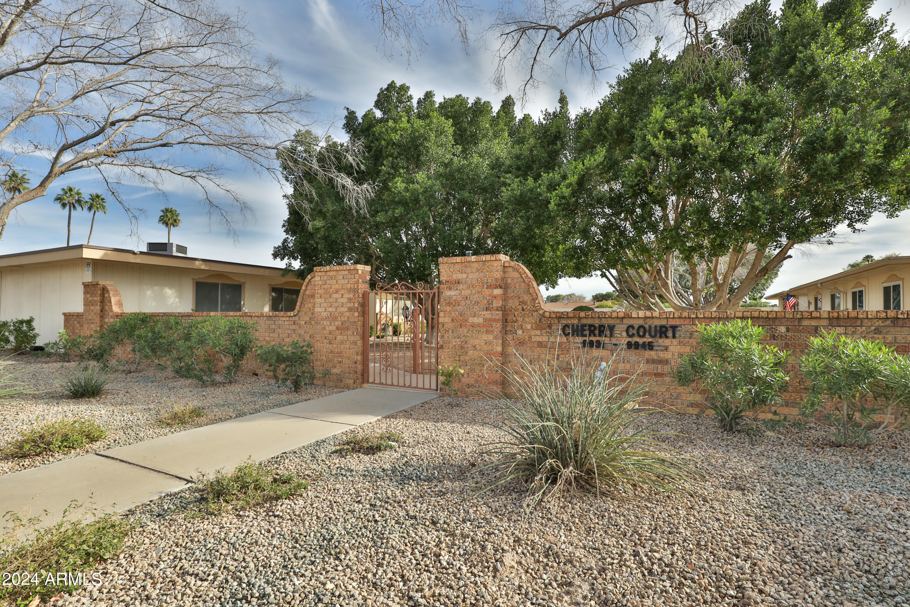 9933 W HUTTON Drive