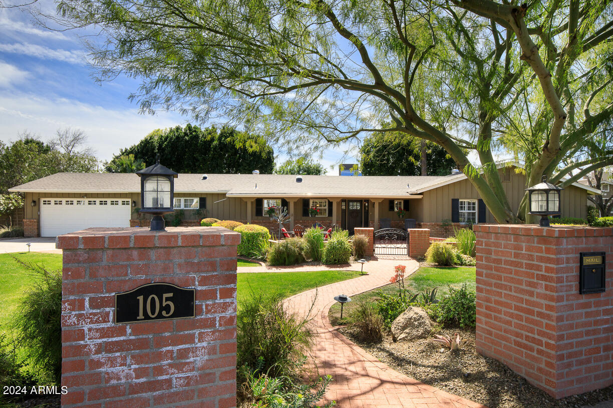 105 W HARMONT Drive