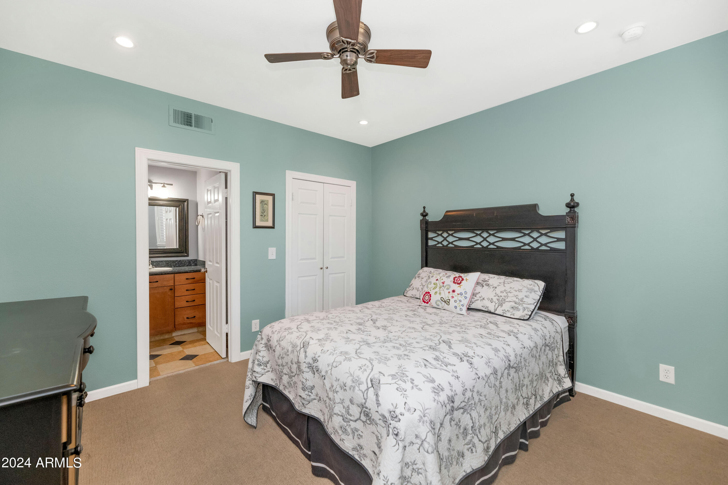 7009 E ACOMA Drive # 2167
