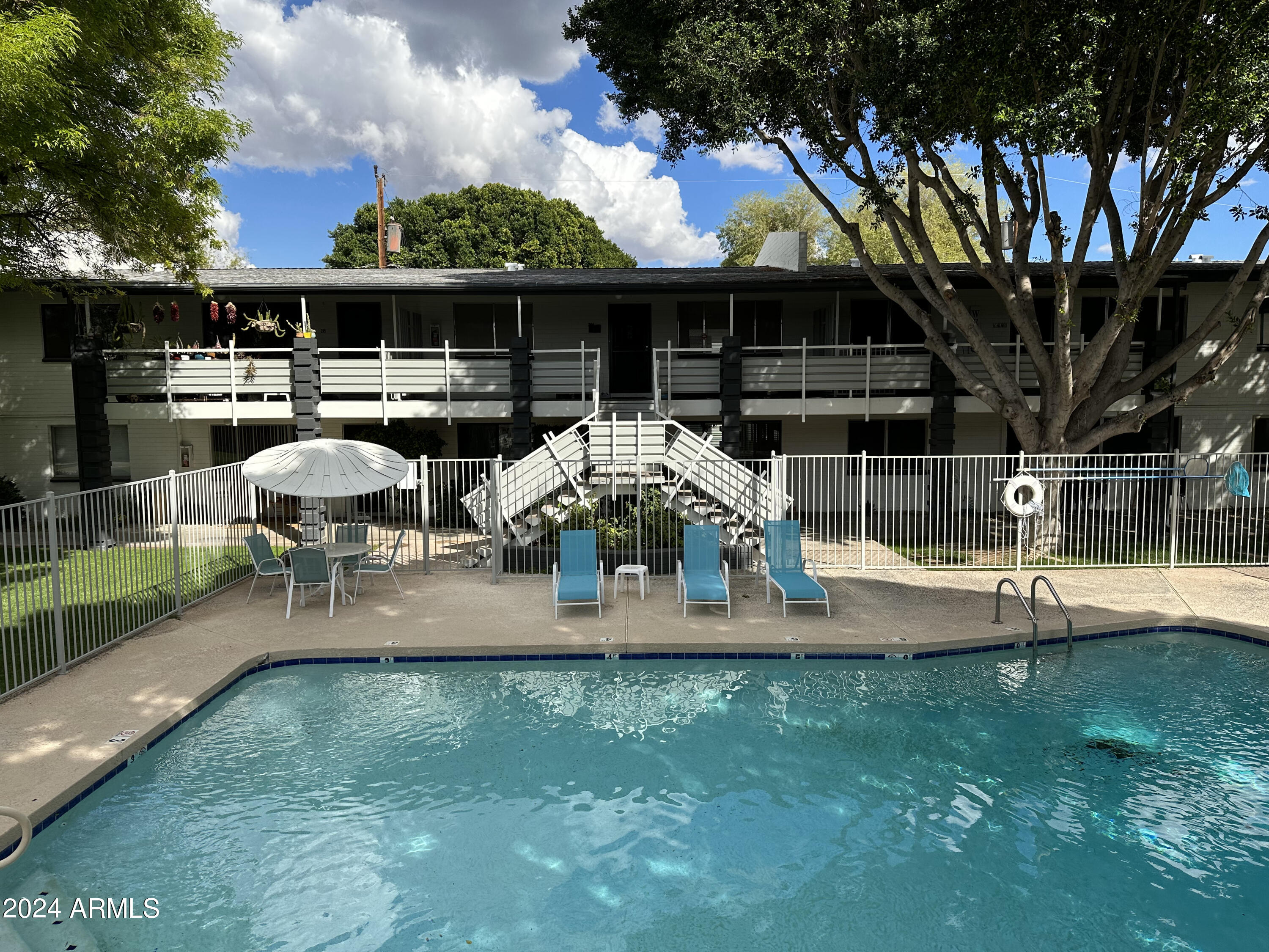 749 E MONTEBELLO Avenue # 118