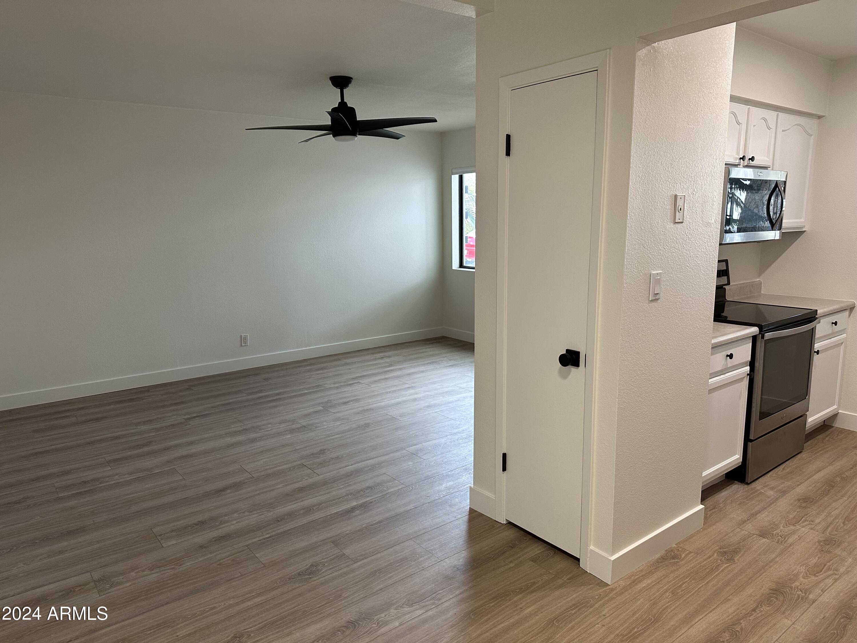 749 E MONTEBELLO Avenue # 118