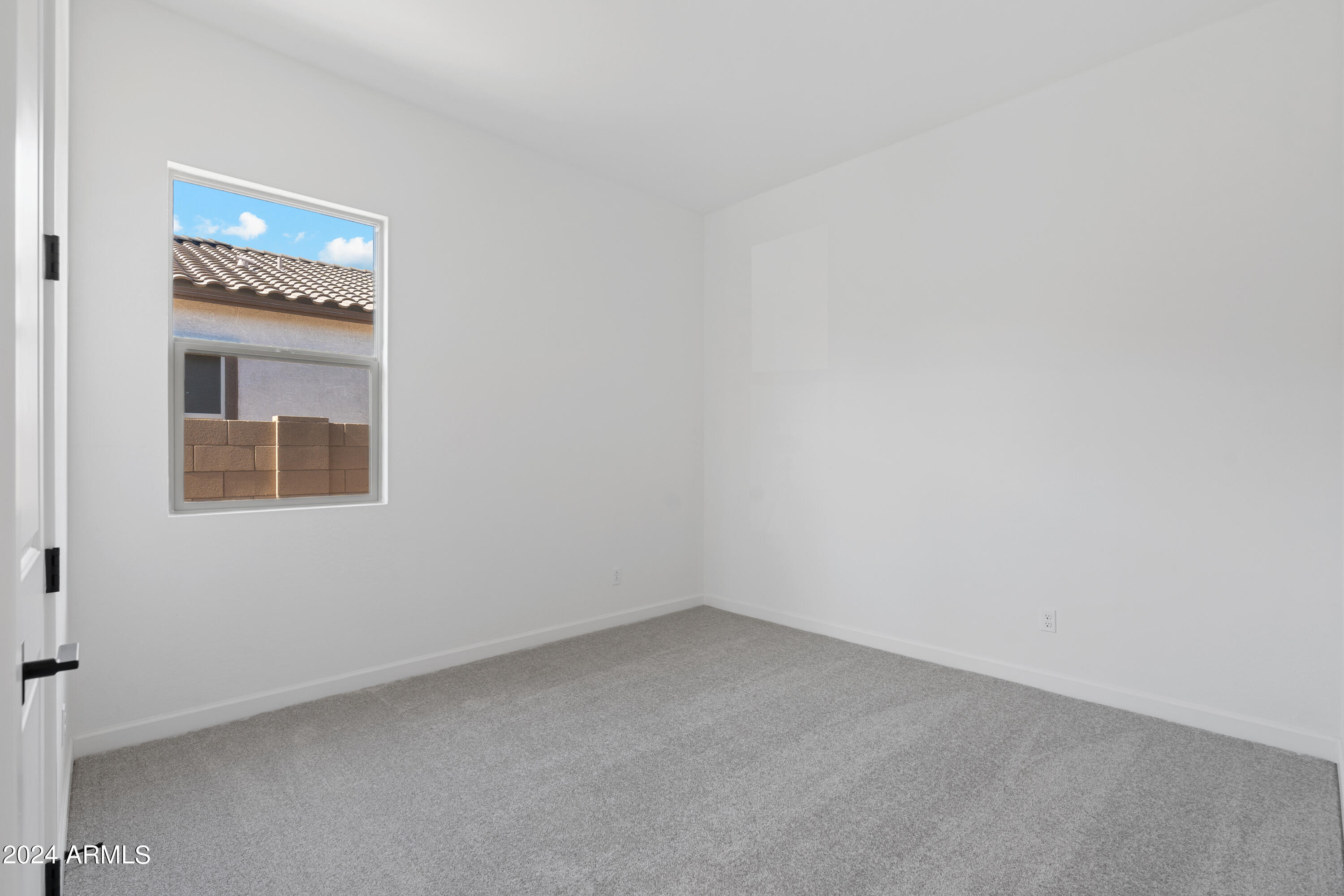 22626 E ROUNDUP Way