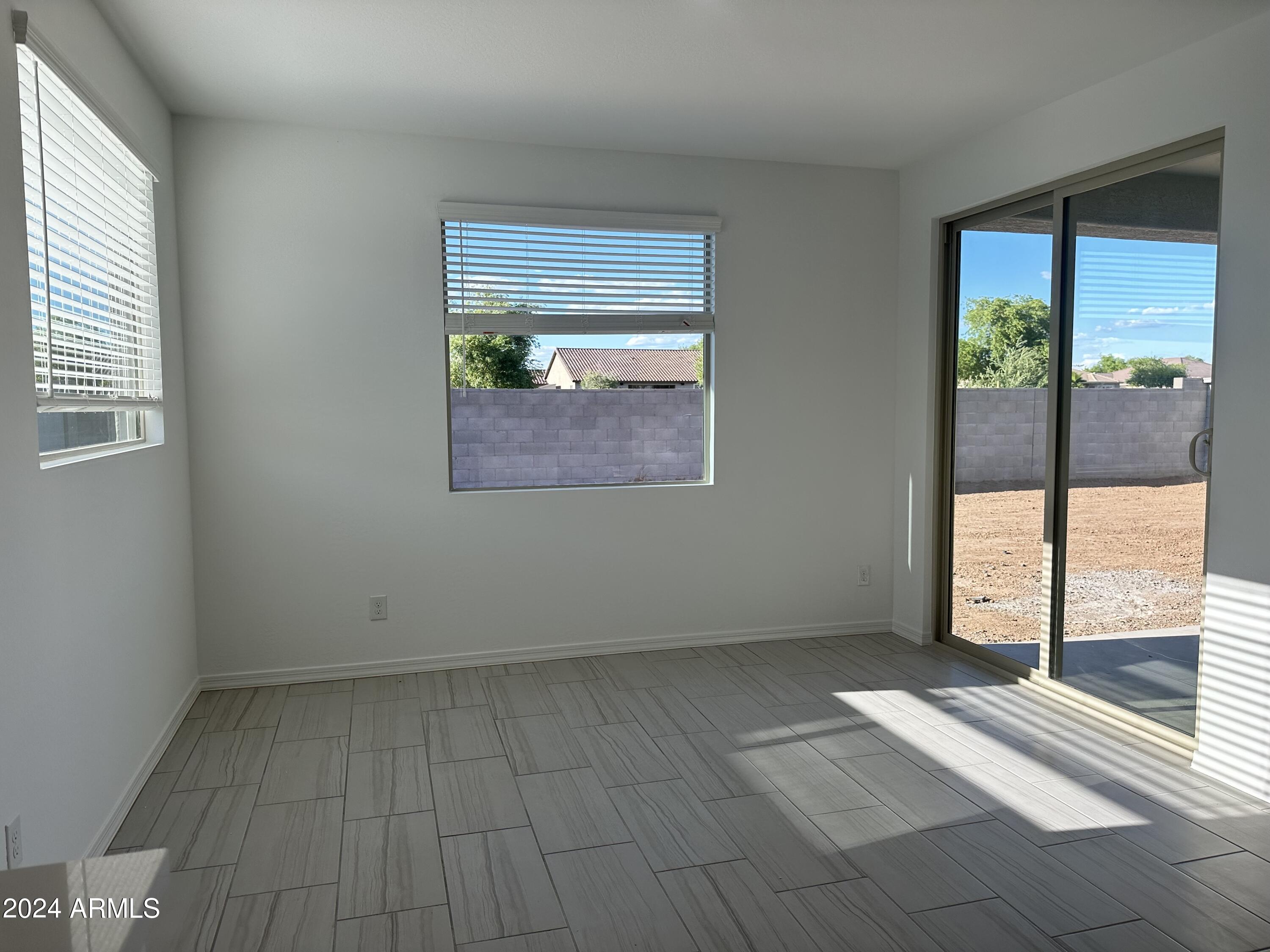 5532 W THURMAN Drive