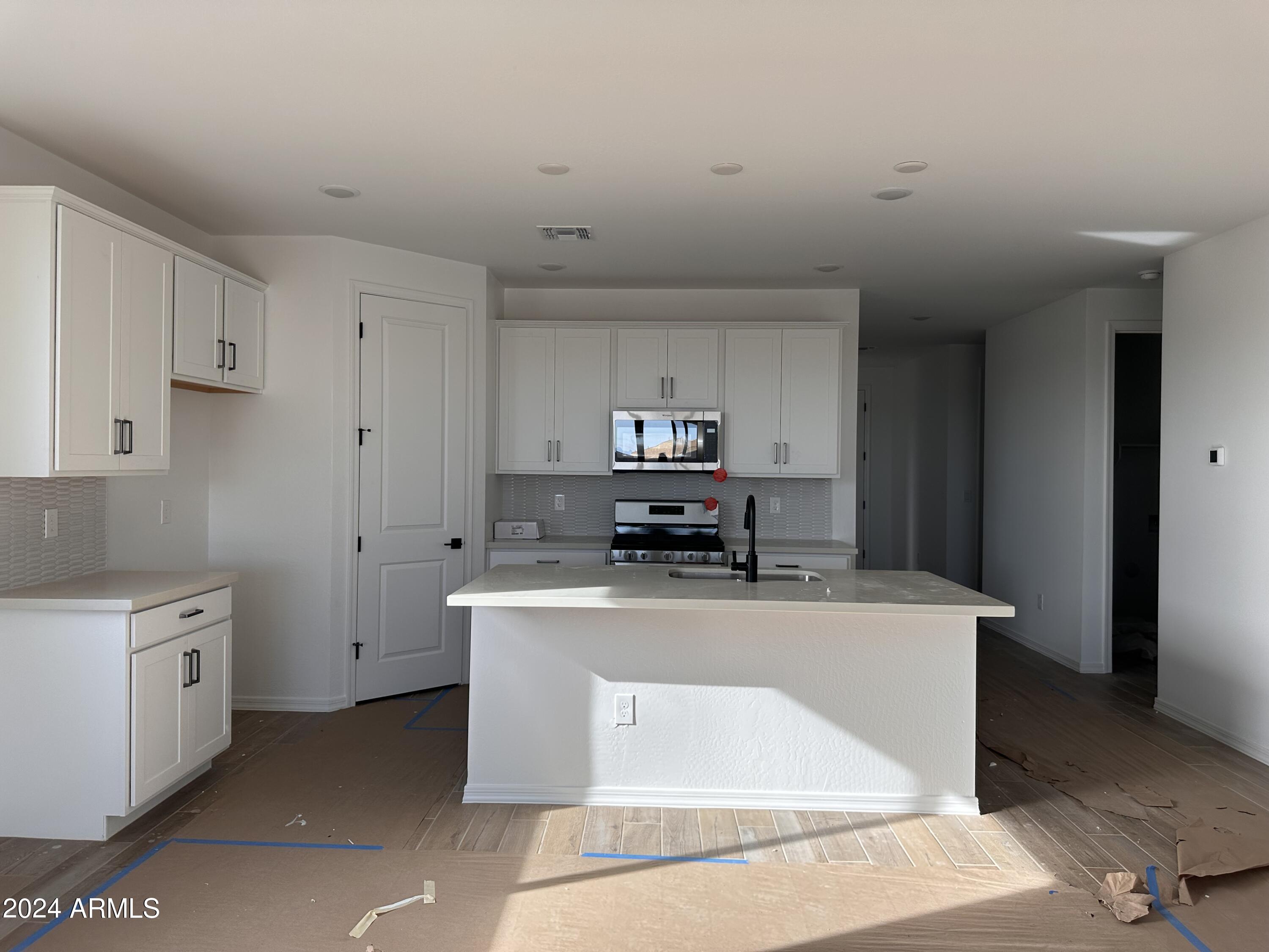 7683 W AVENIDA DEL REY --