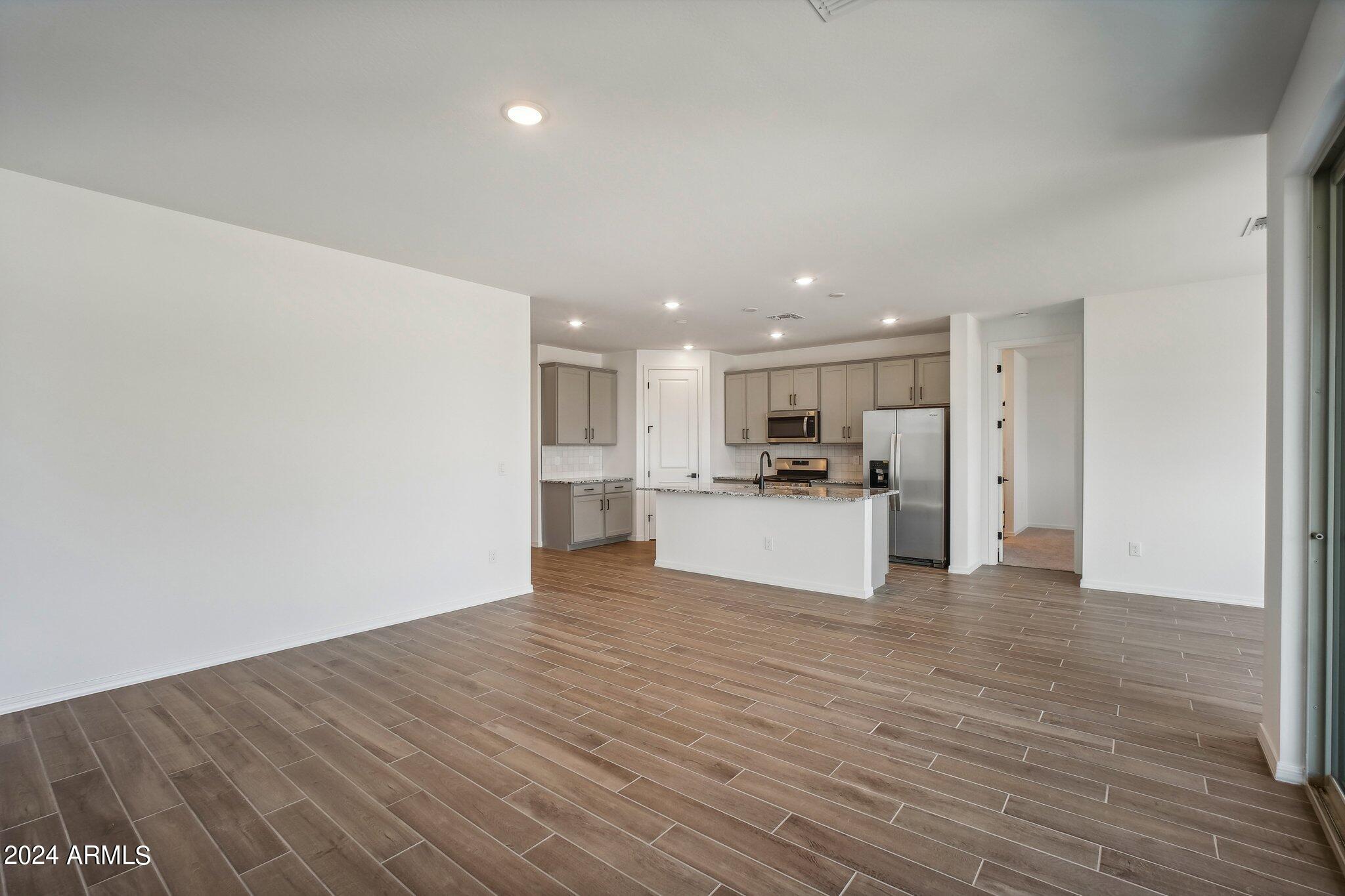 25521 N 76TH Lane