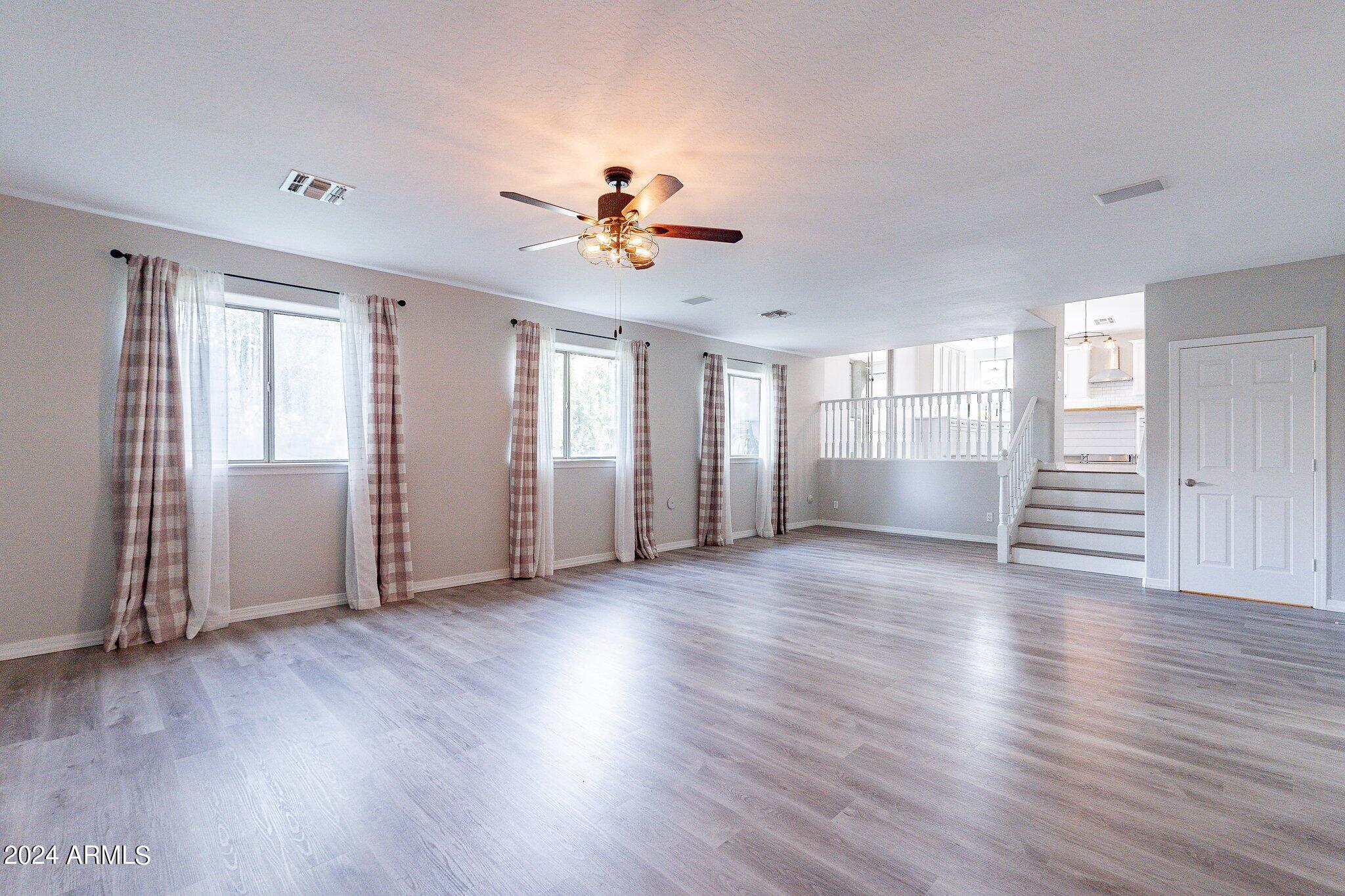 4414 E MORNING VISTA Lane