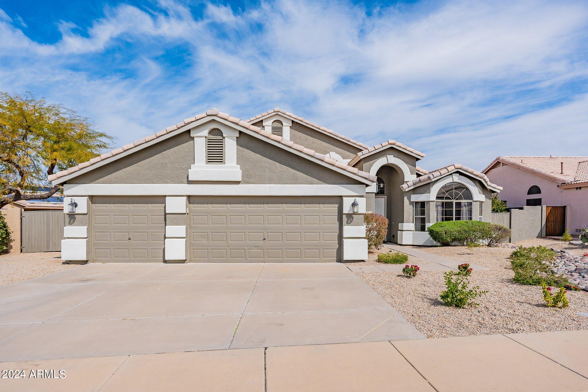 4414 E MORNING VISTA Lane