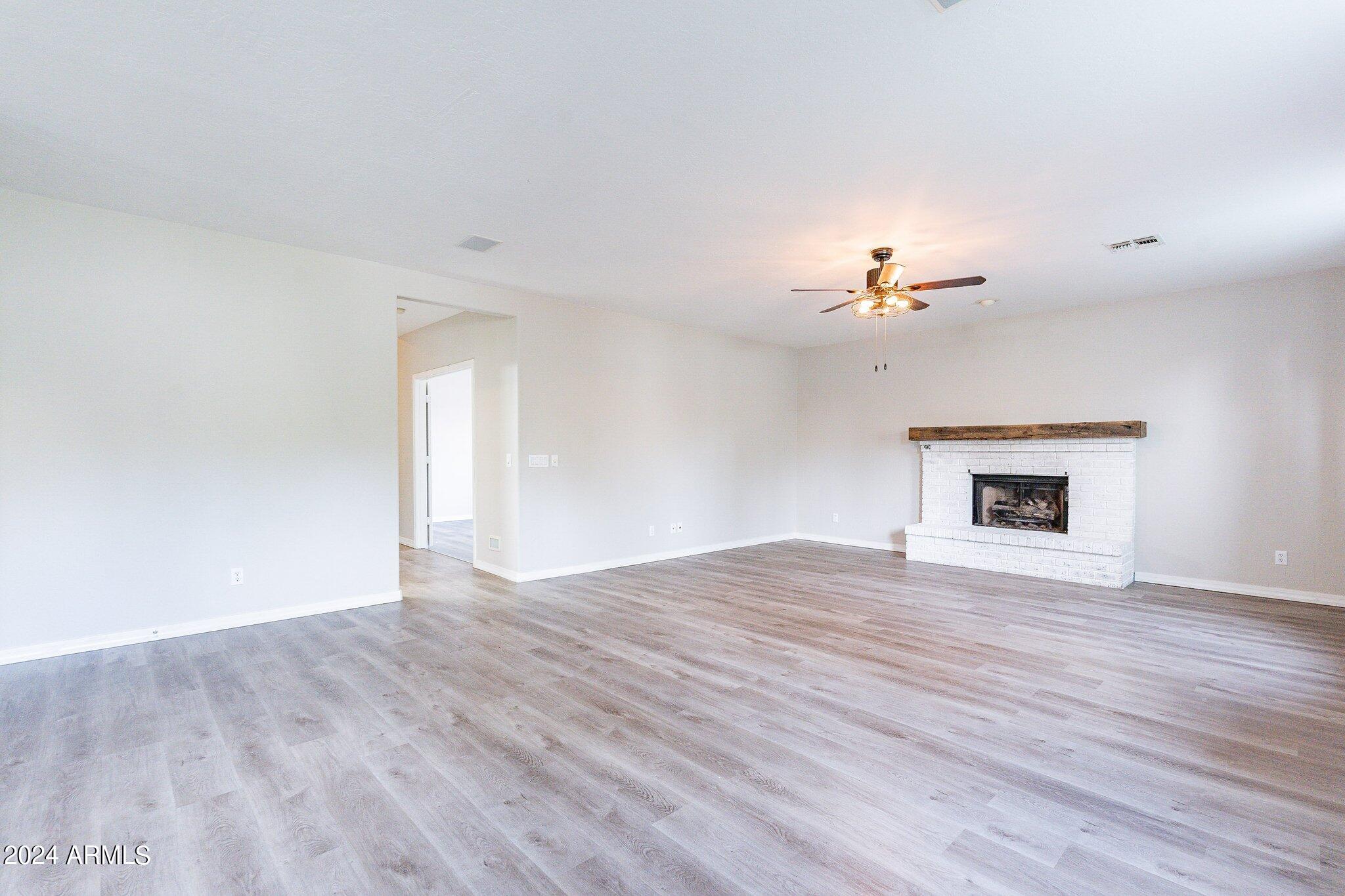 4414 E MORNING VISTA Lane