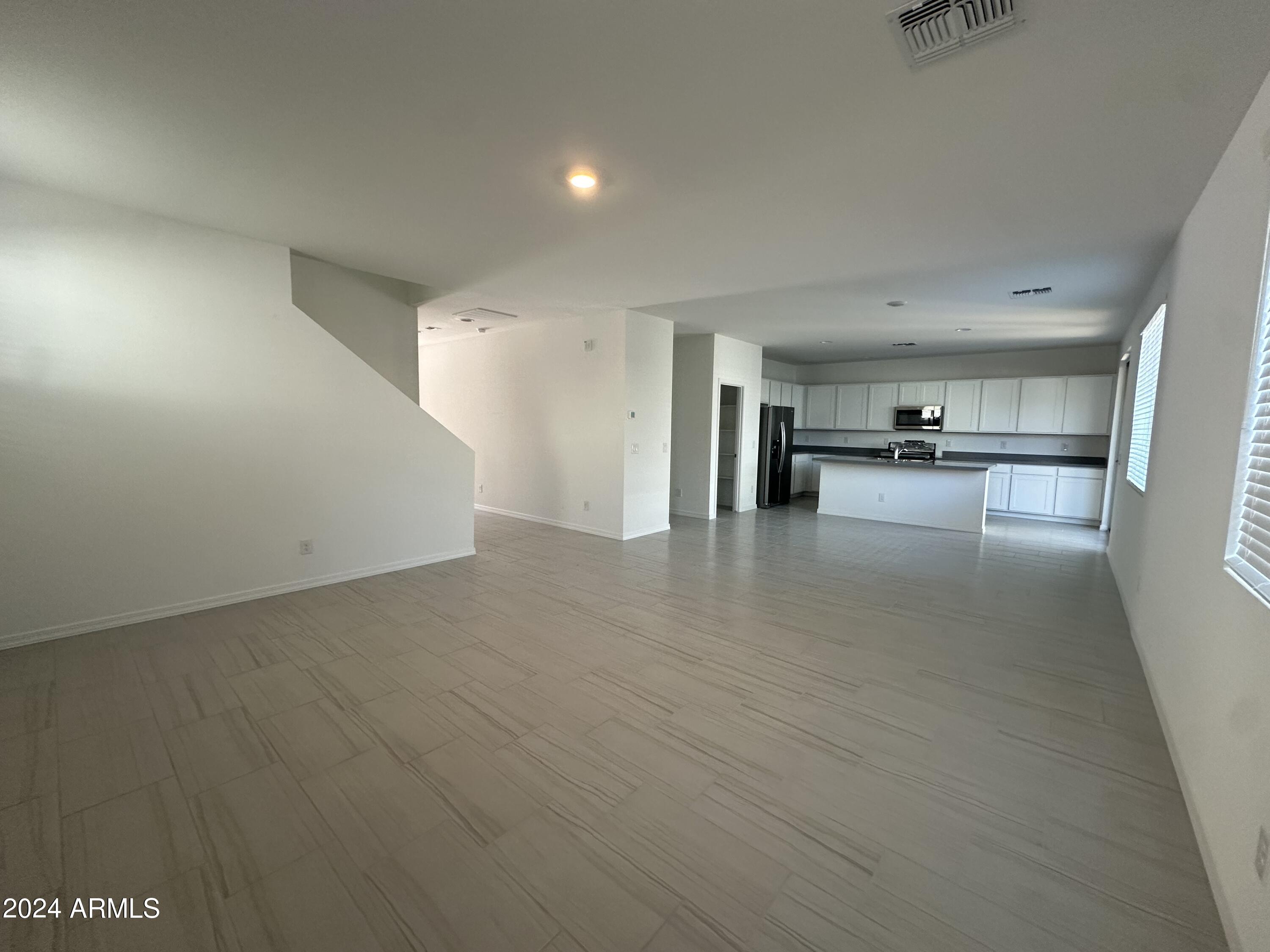 9408 E SPIRAL Avenue
