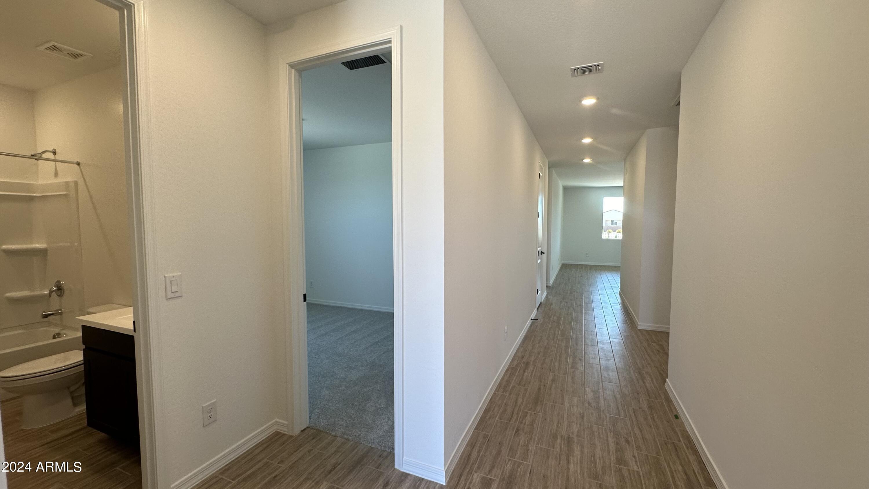 3403 E VALLEYHIGH Trail
