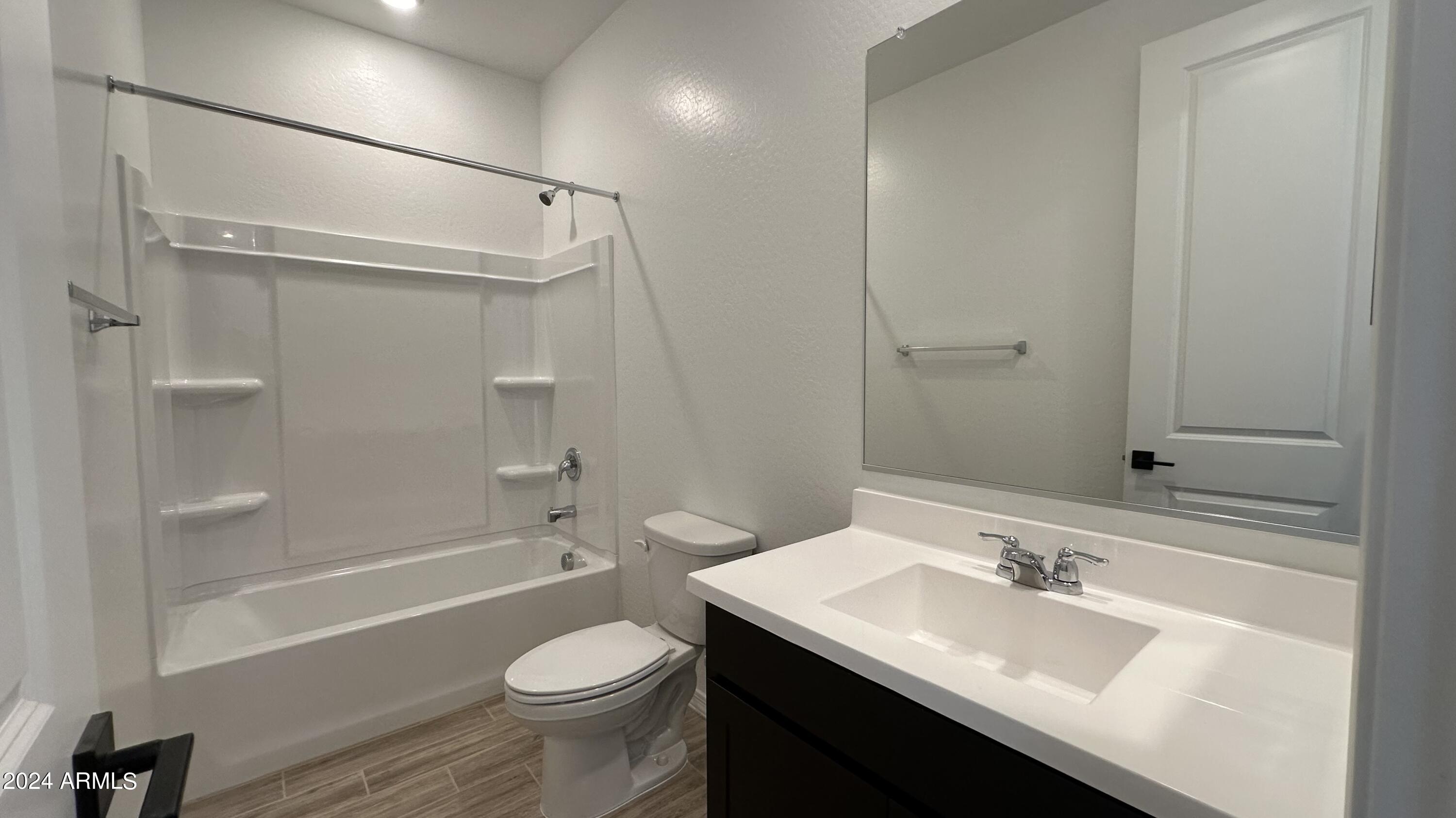 3403 E VALLEYHIGH Trail
