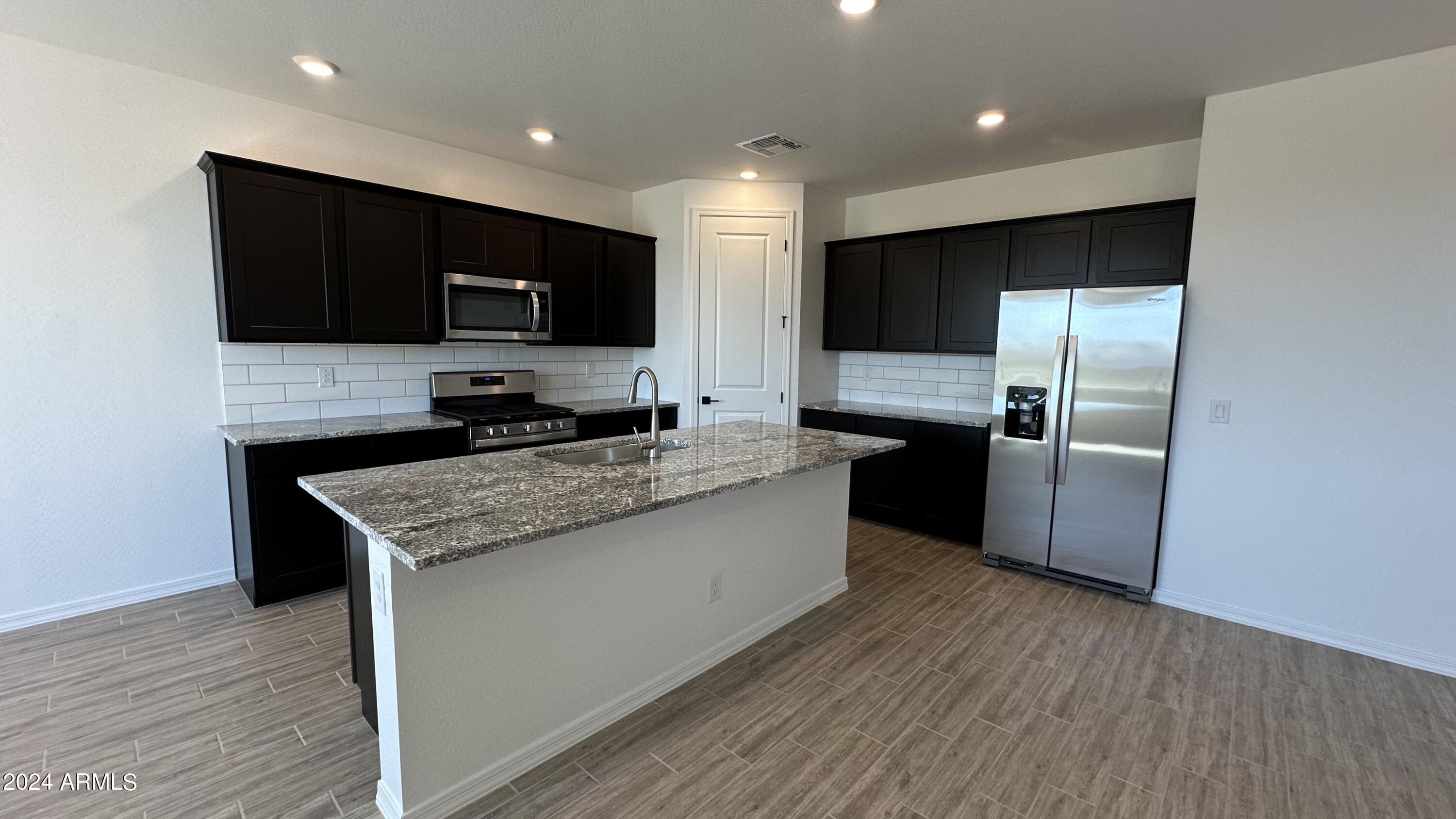 3403 E VALLEYHIGH Trail