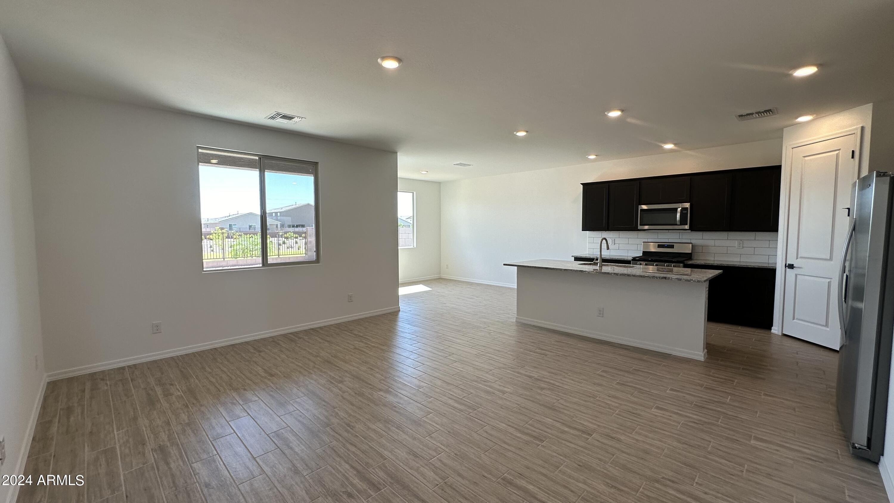 3403 E VALLEYHIGH Trail