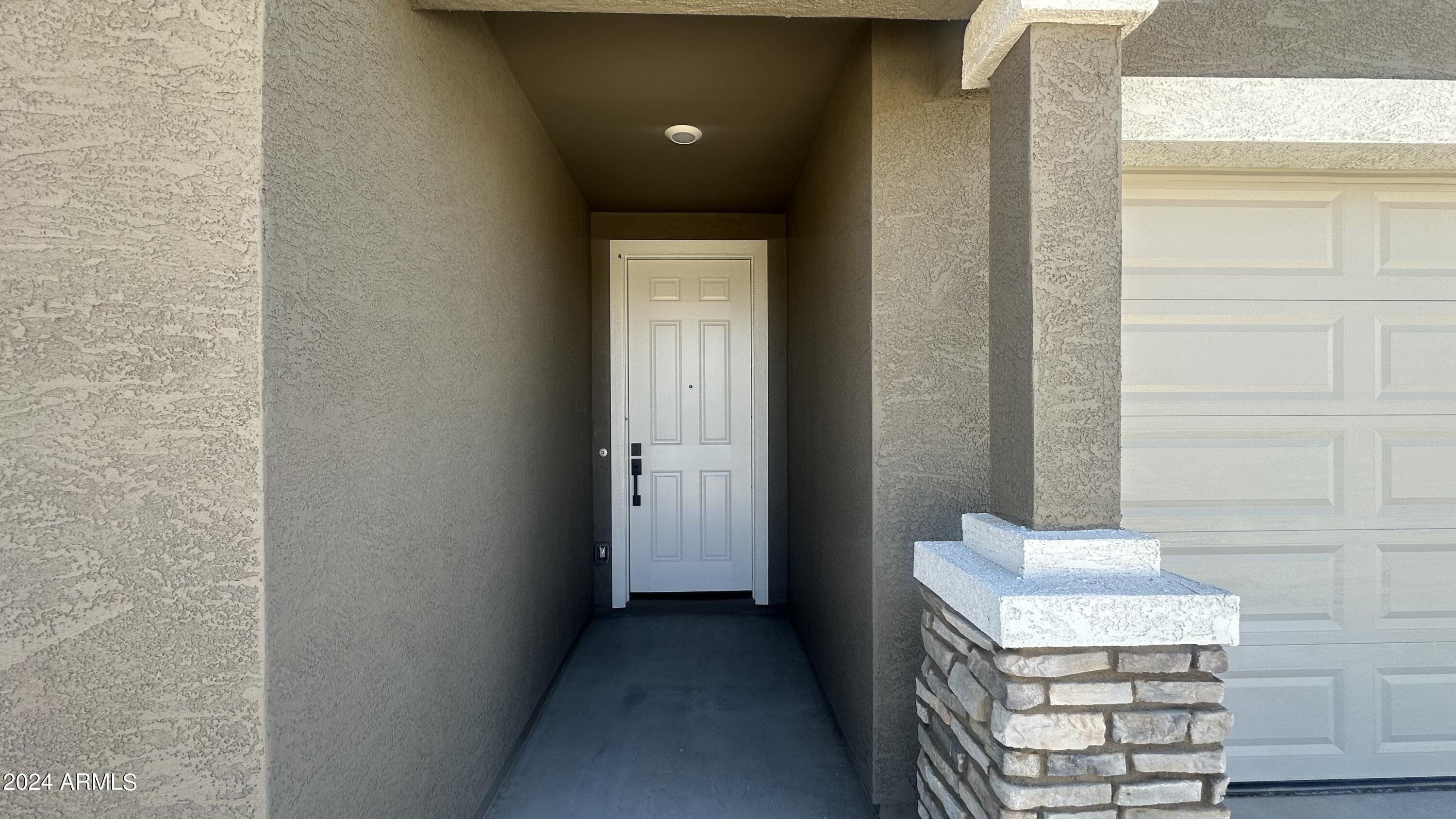 3403 E VALLEYHIGH Trail