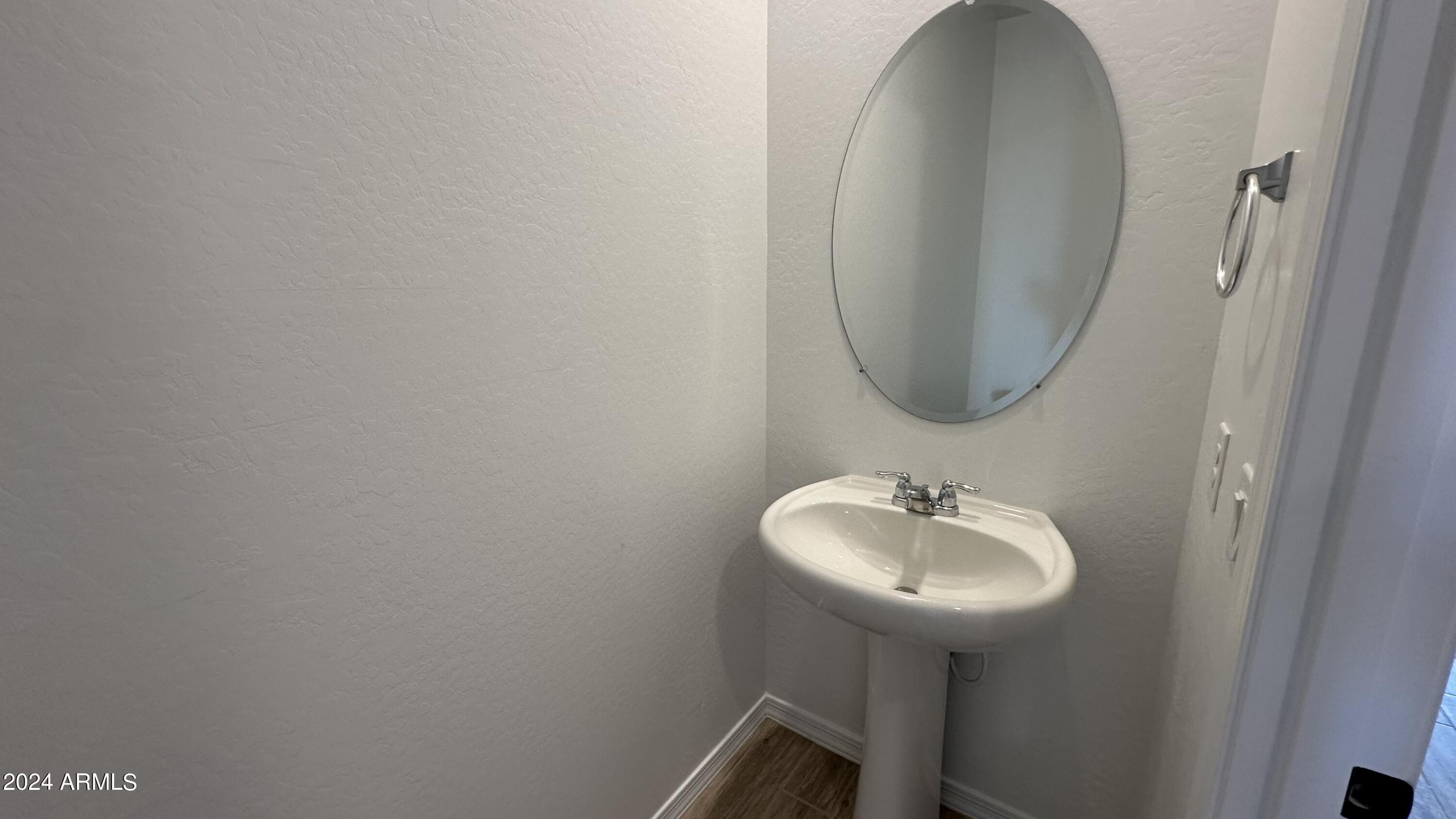 3403 E VALLEYHIGH Trail