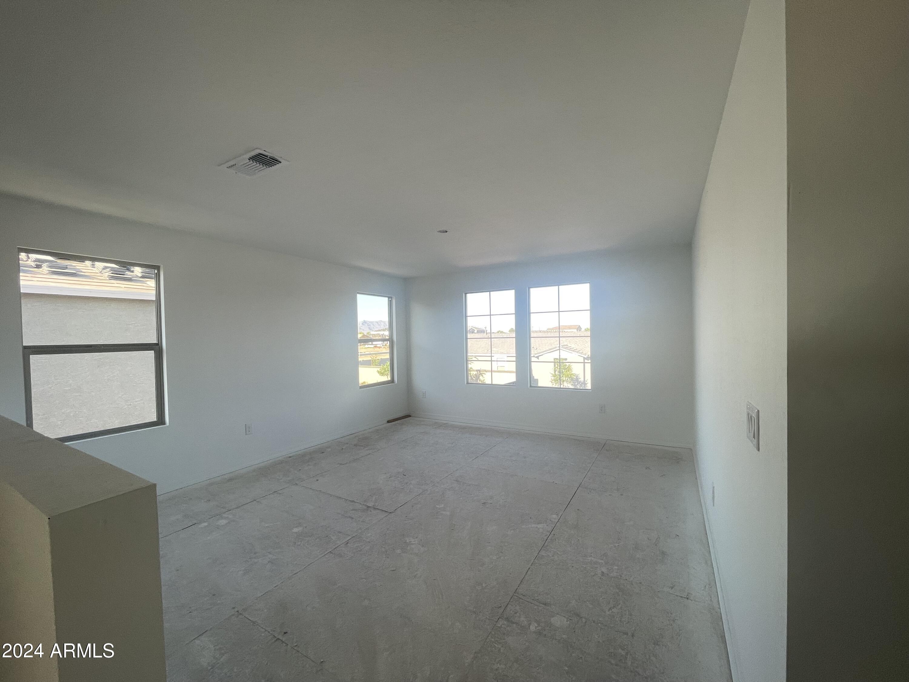6116 S CALDERON --