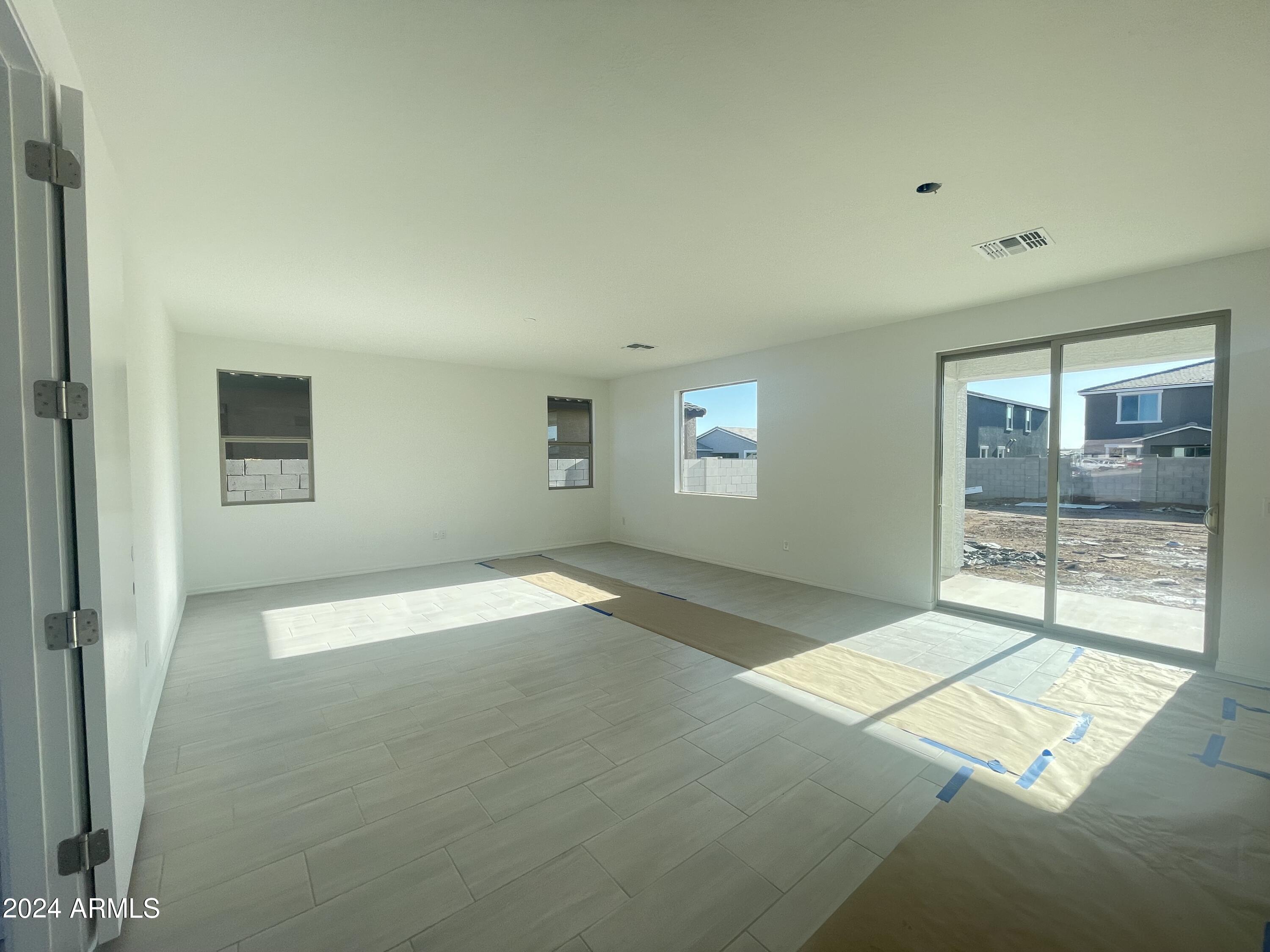 6116 S CALDERON --