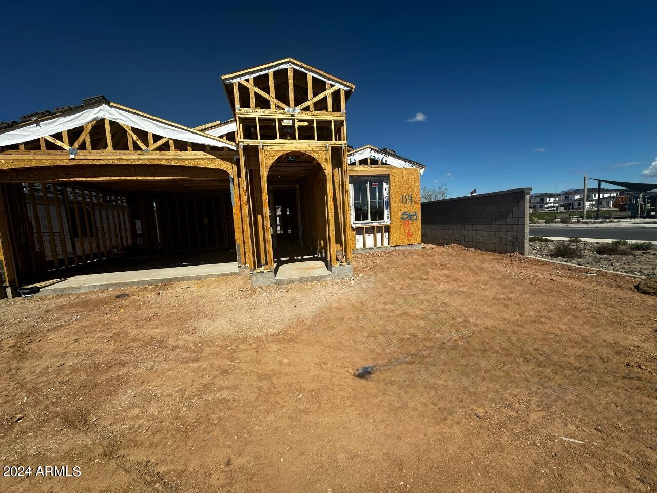 11338 E ULYSSES Avenue