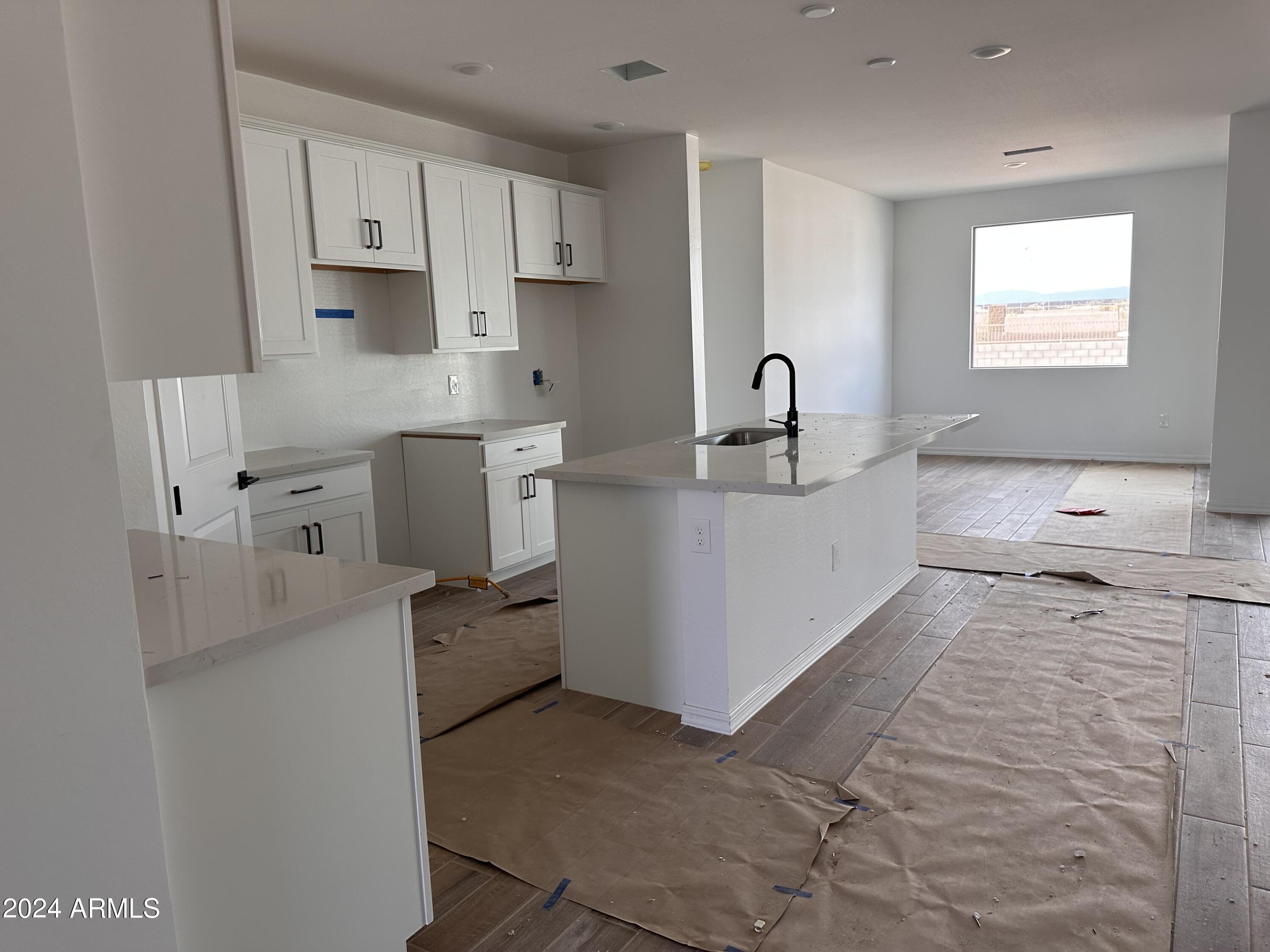 7682 W AVENIDA DEL REY --