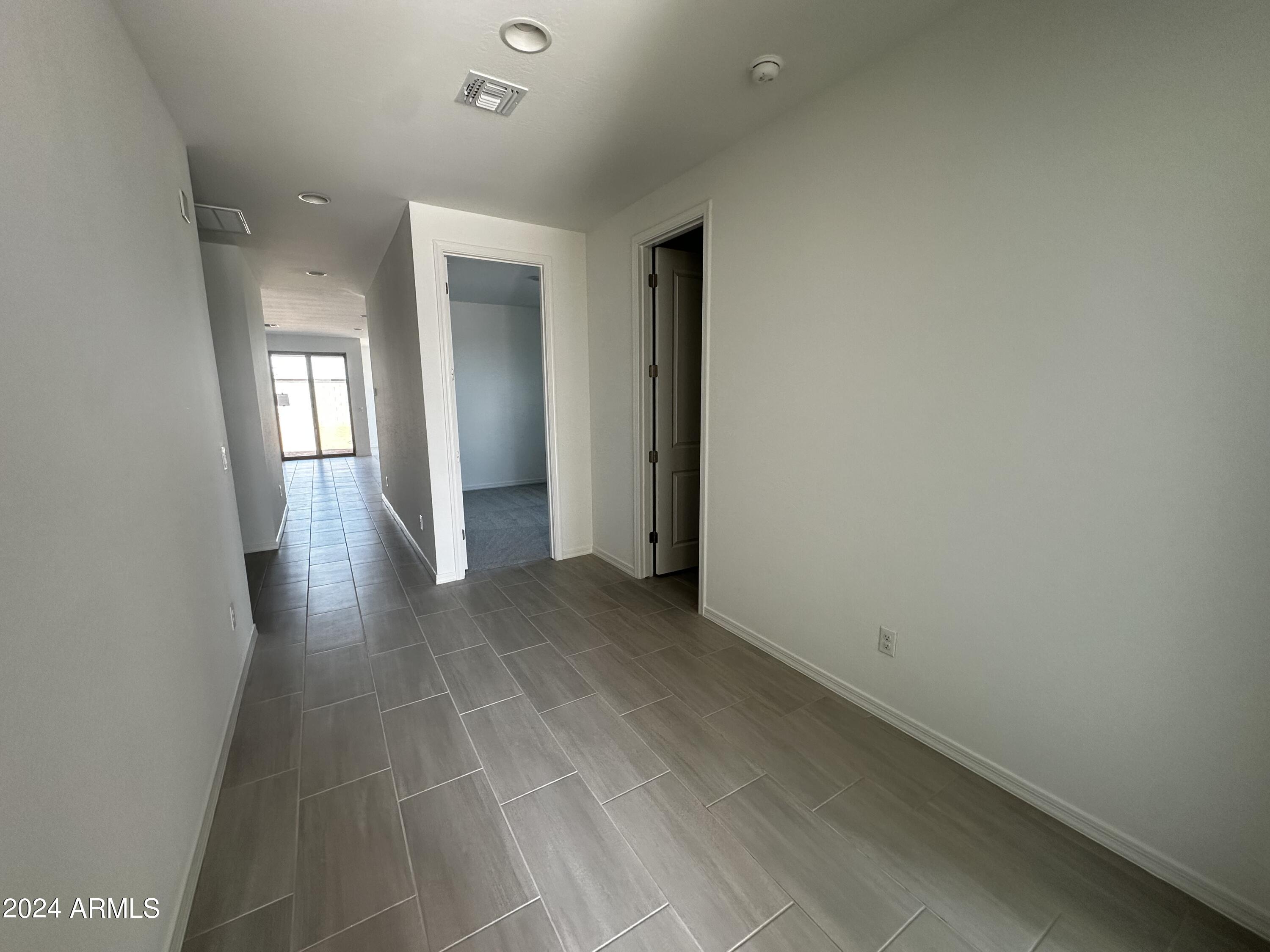 6252 S EMERY --