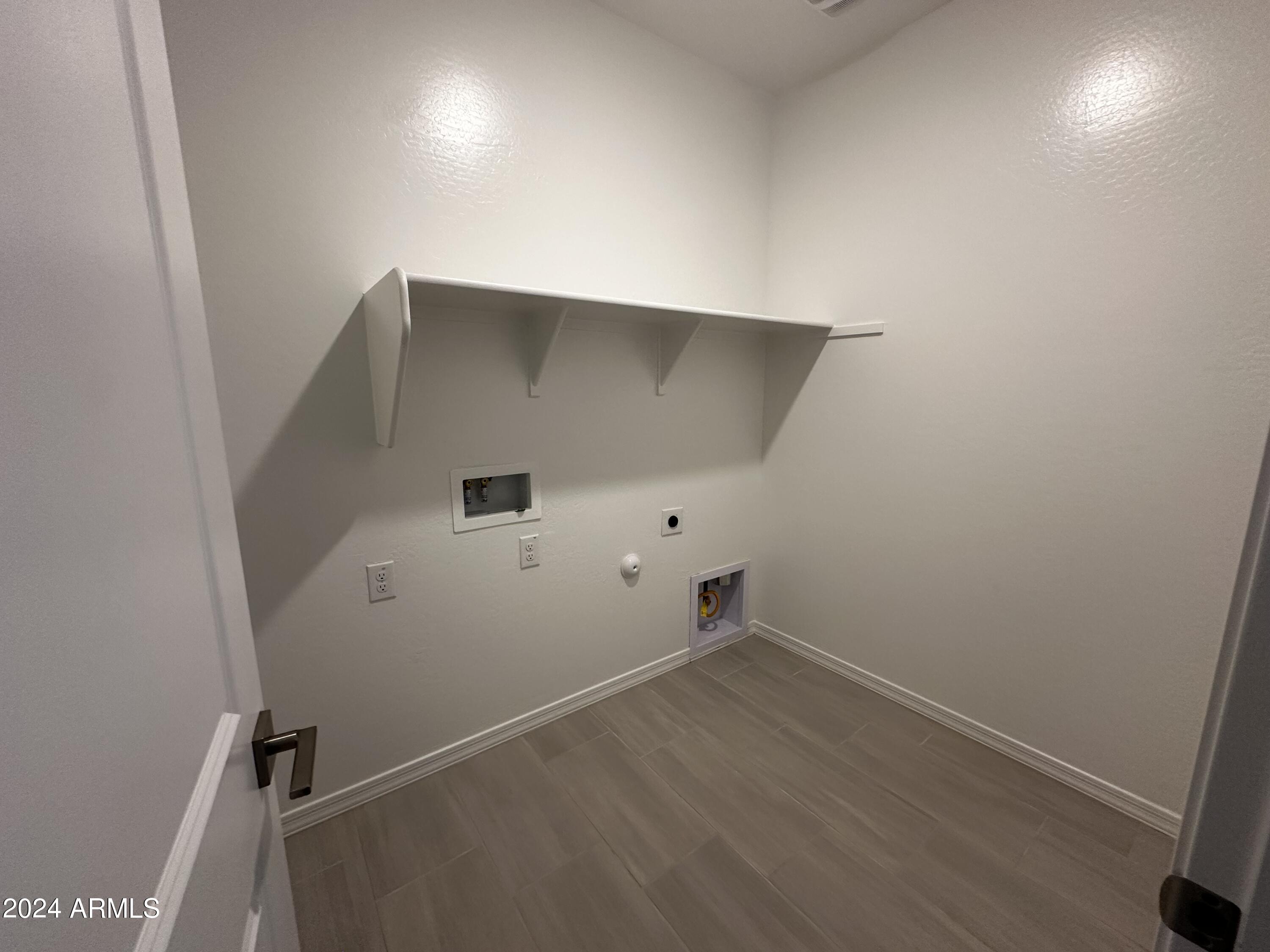 6252 S EMERY --