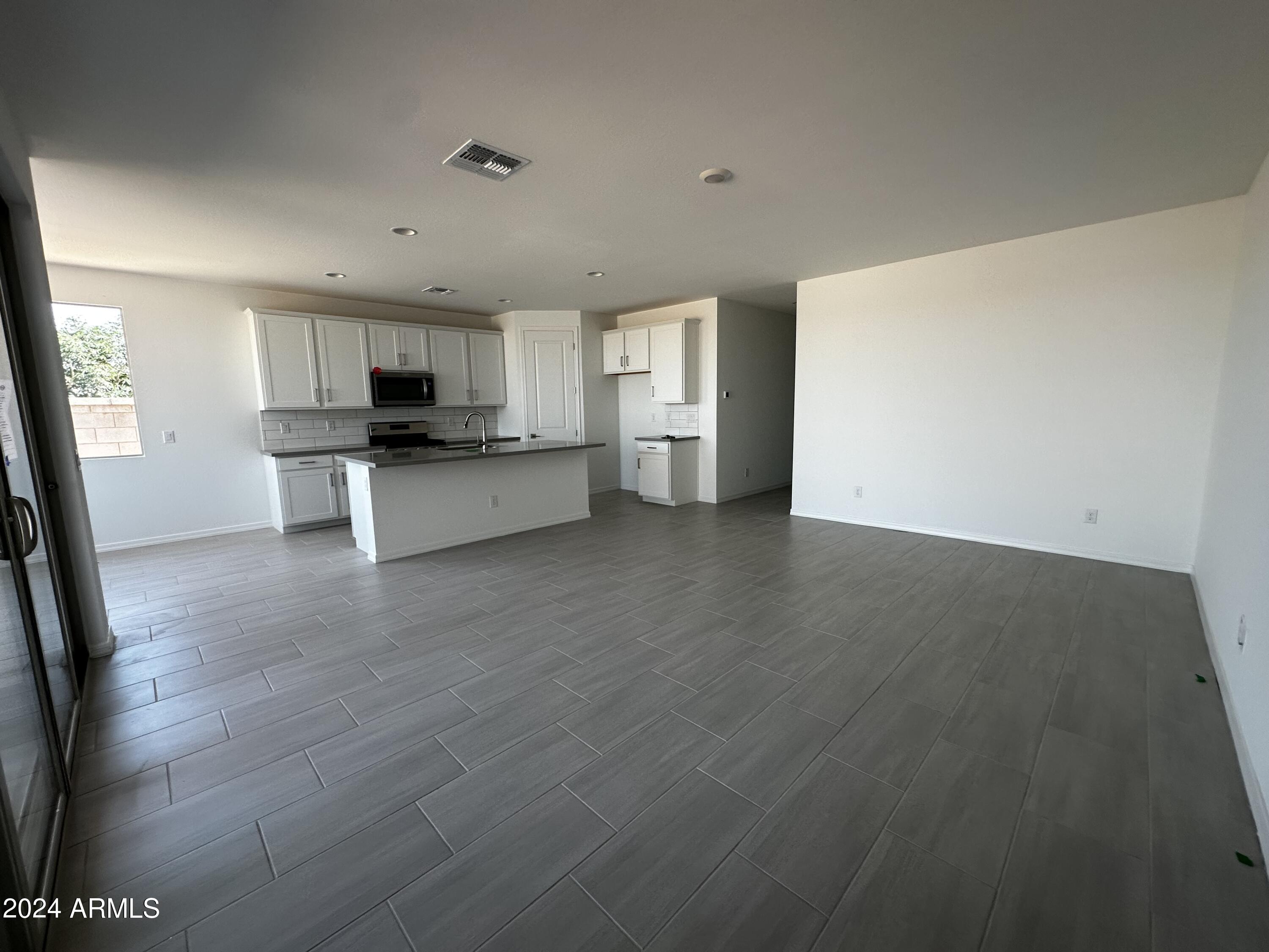 6252 S EMERY --