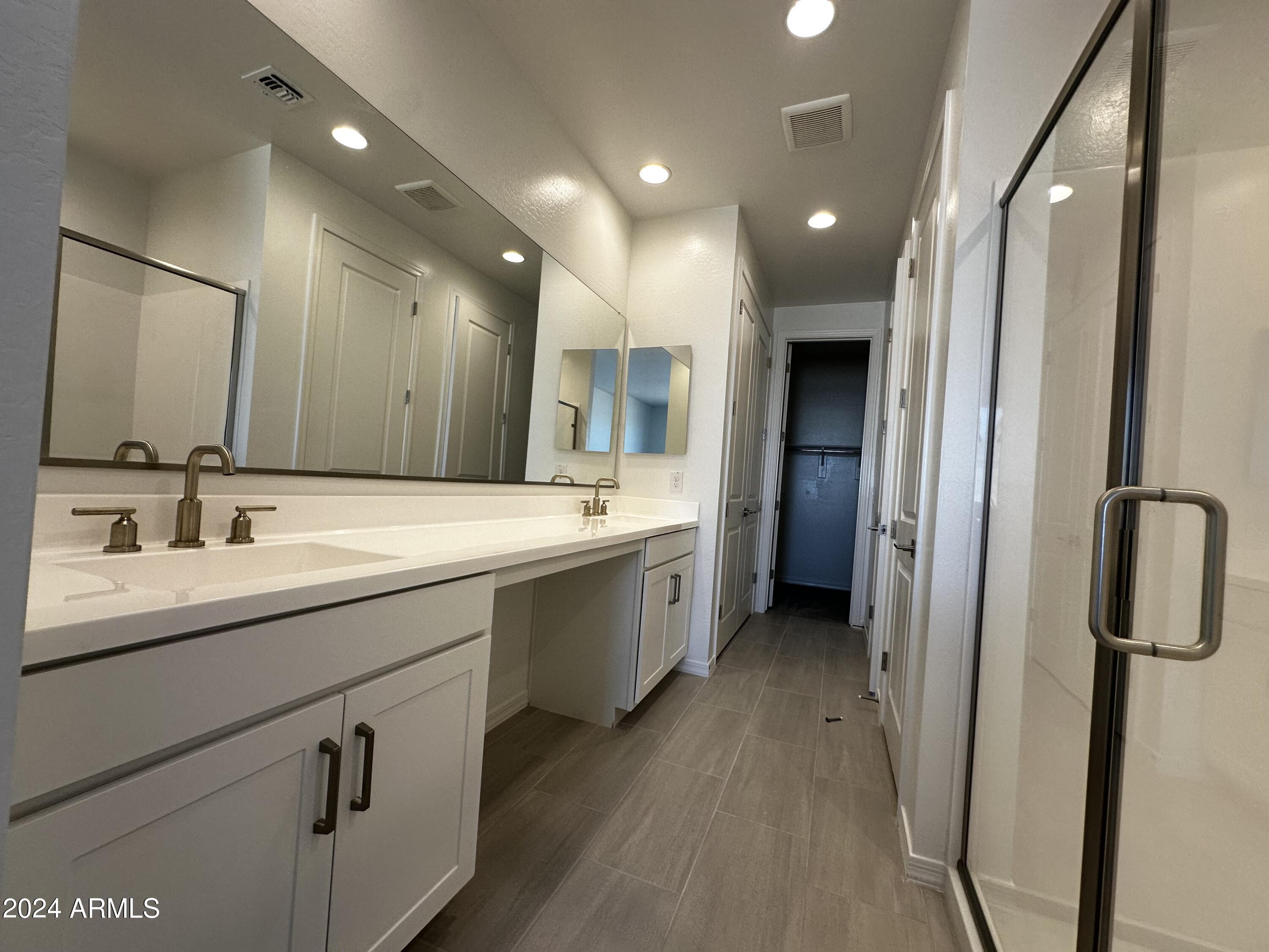 6252 S EMERY --