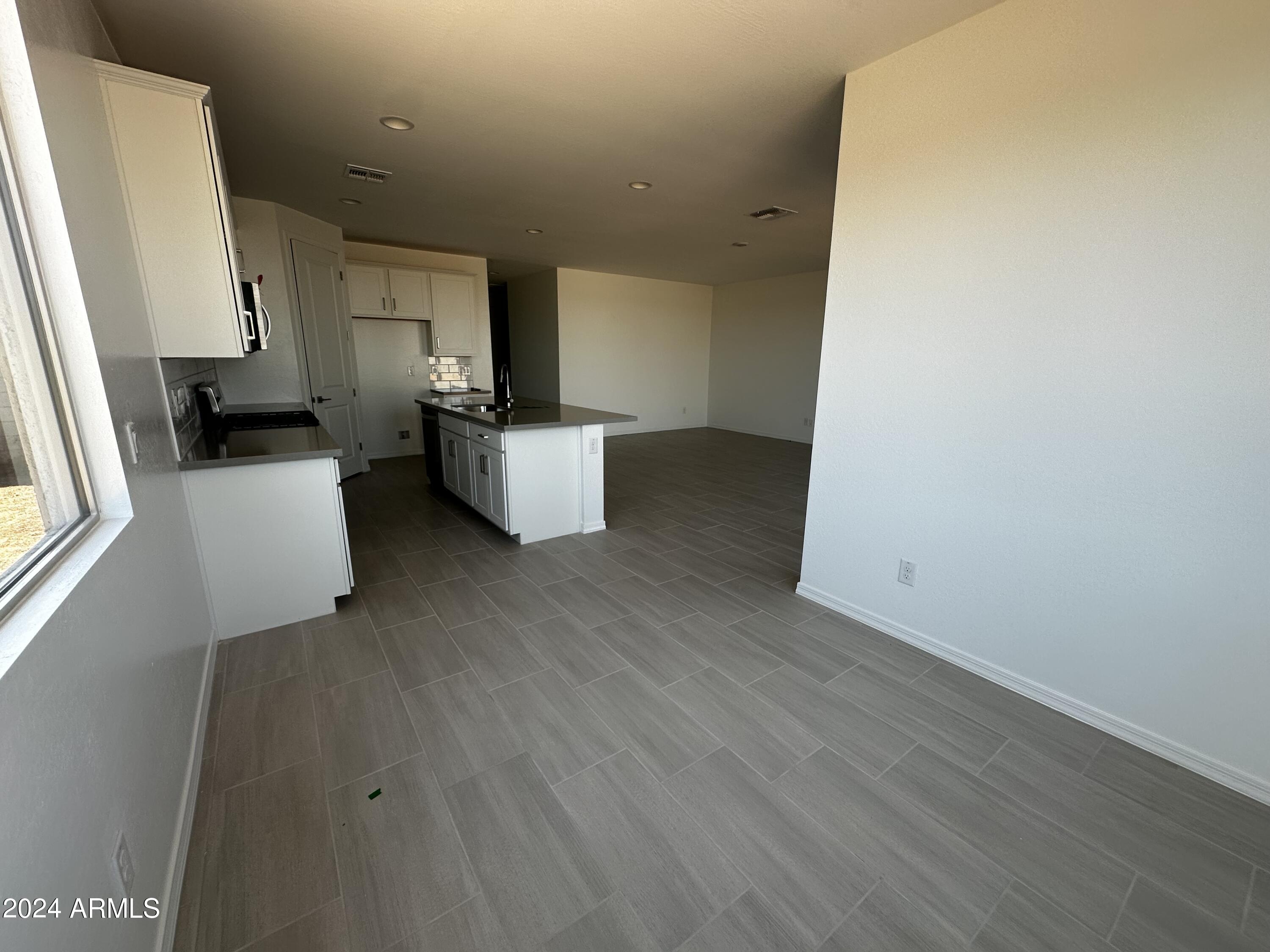 6252 S EMERY --