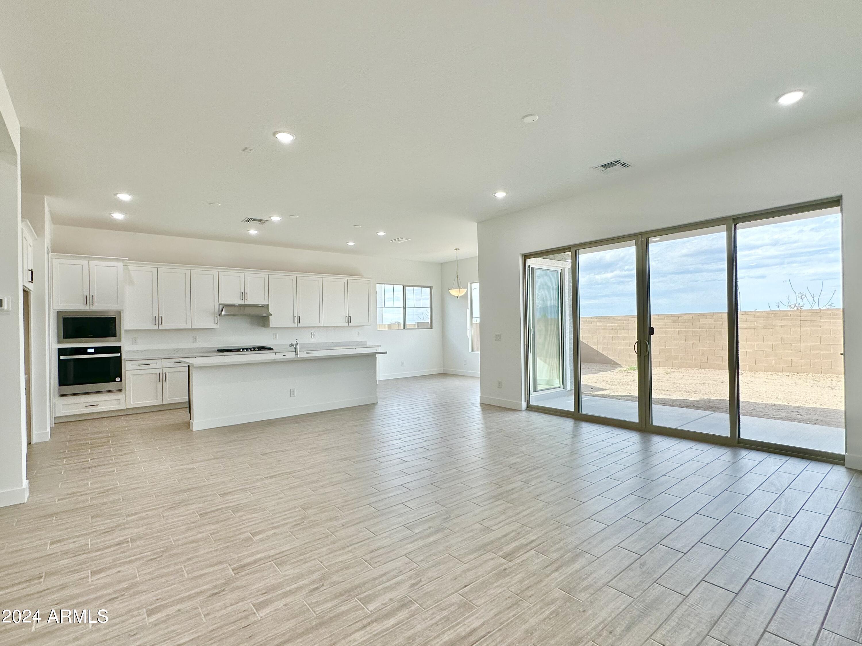 22684 E LORDS Way