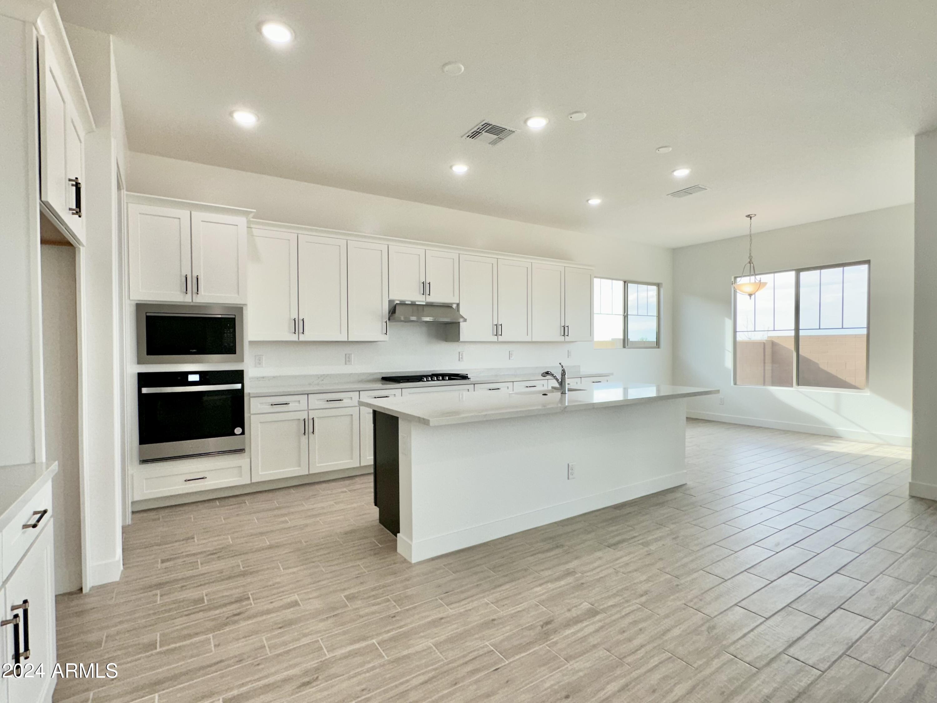 22684 E LORDS Way