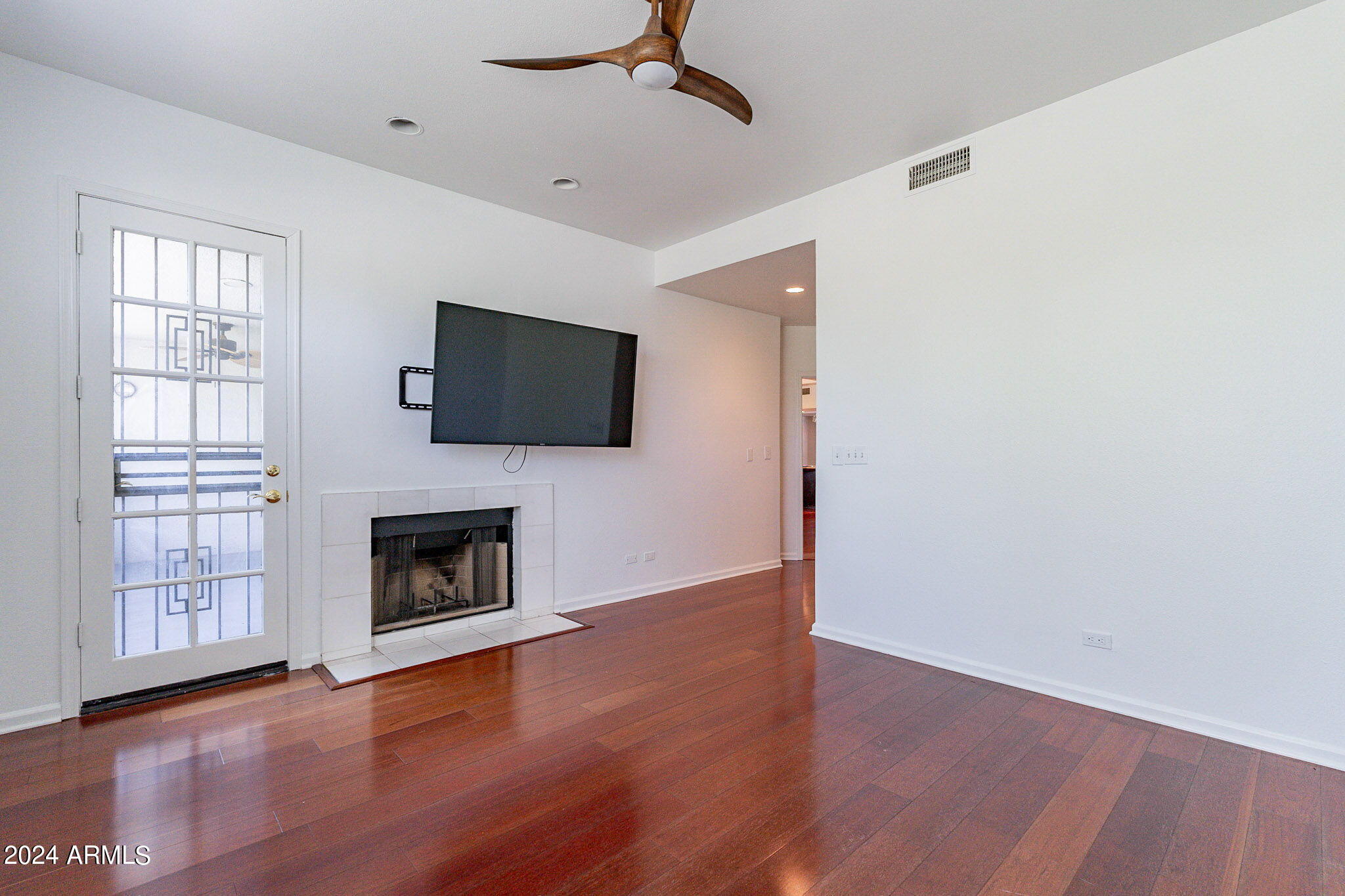 902 W Glendale Avenue # 216