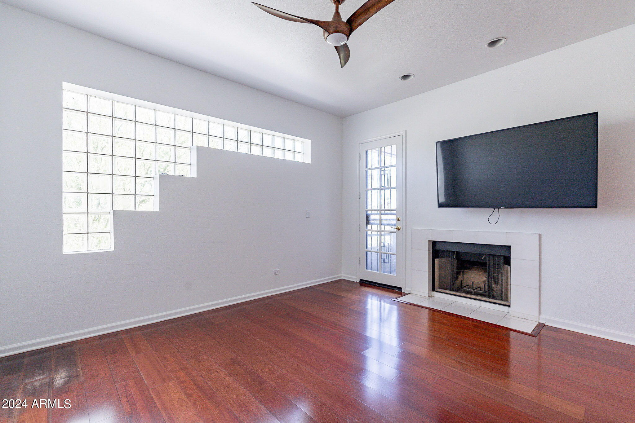 902 W Glendale Avenue # 216