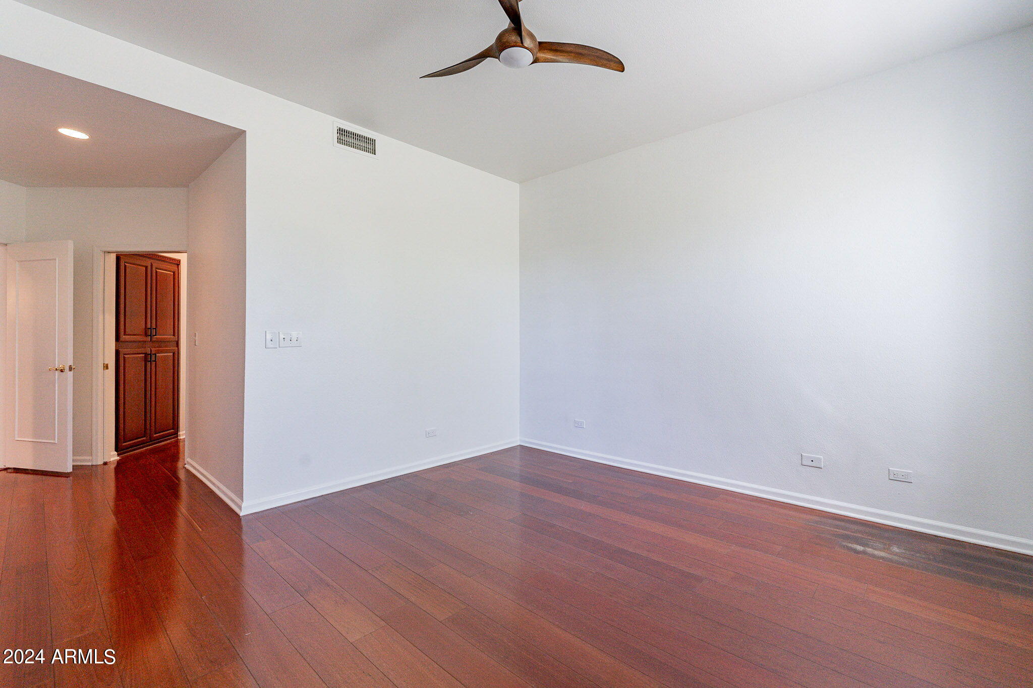 902 W Glendale Avenue # 216